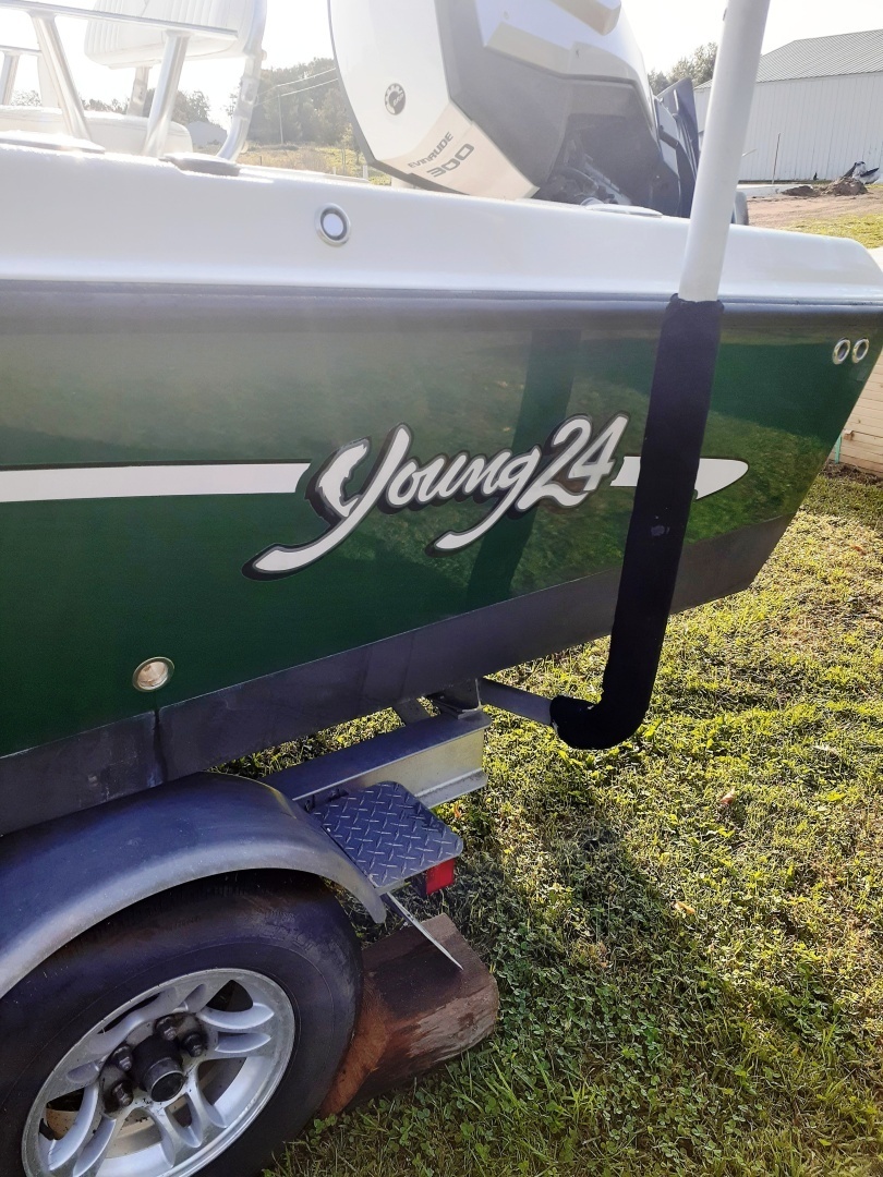2015 Young Boats Young 24 - Image 3