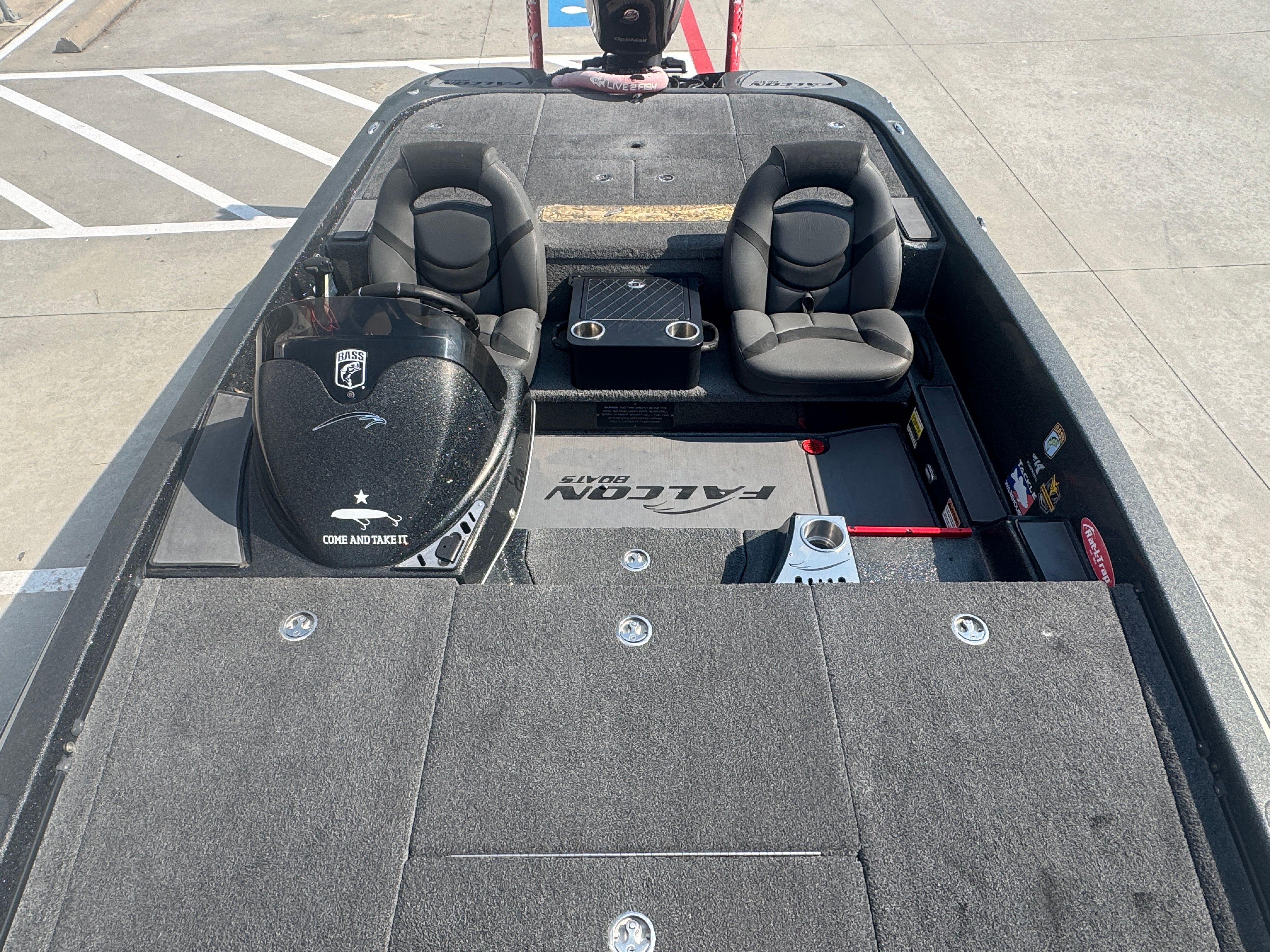 2019 Falcon F215 - 13