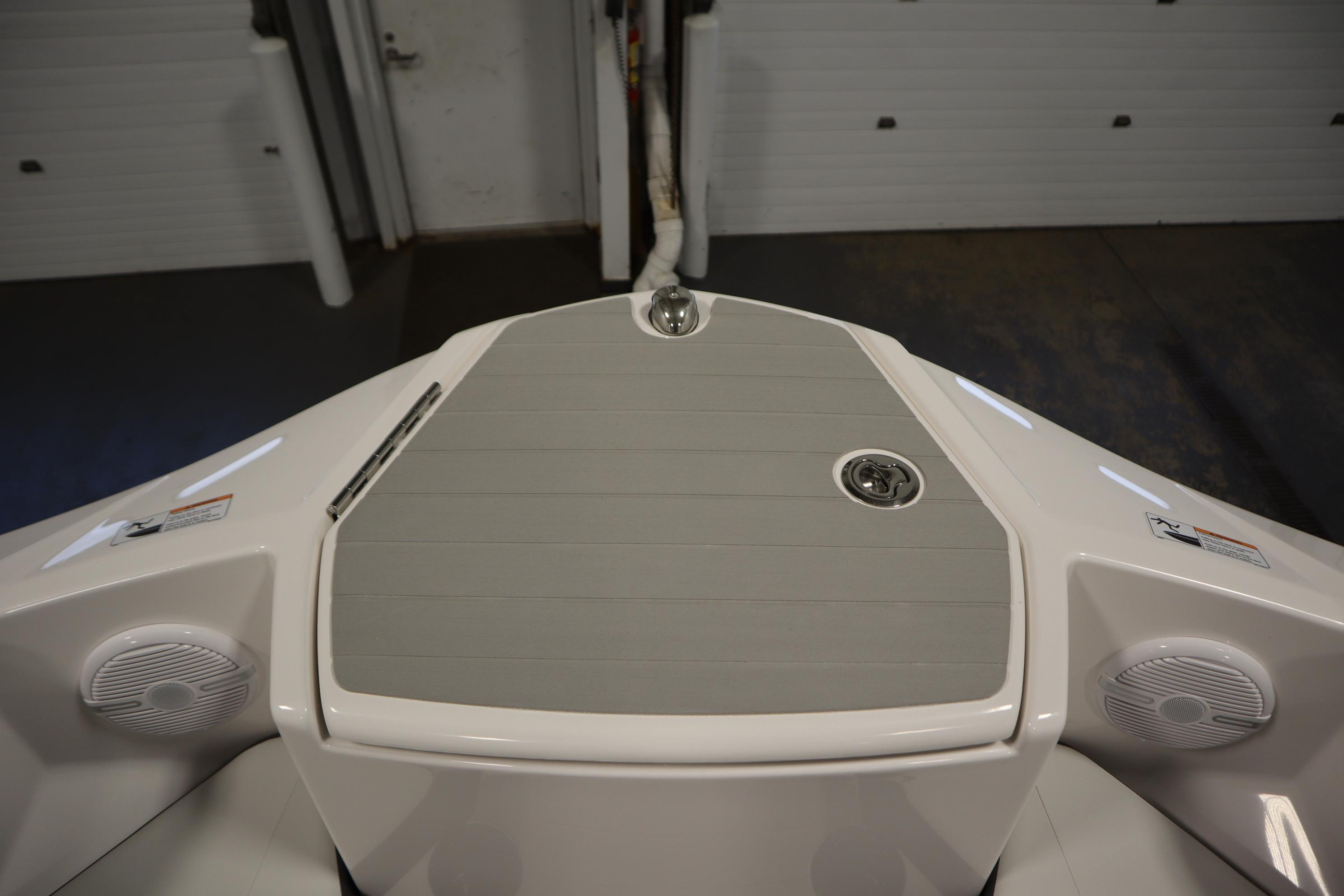 2026 Yamaha Boats AR220 bow with speakers and sleek design.