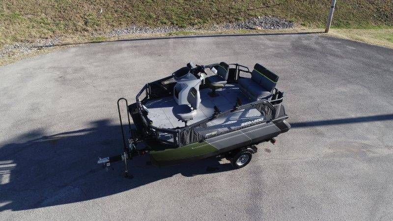 2026 Sea-Doo Switch Fish 18 - 2