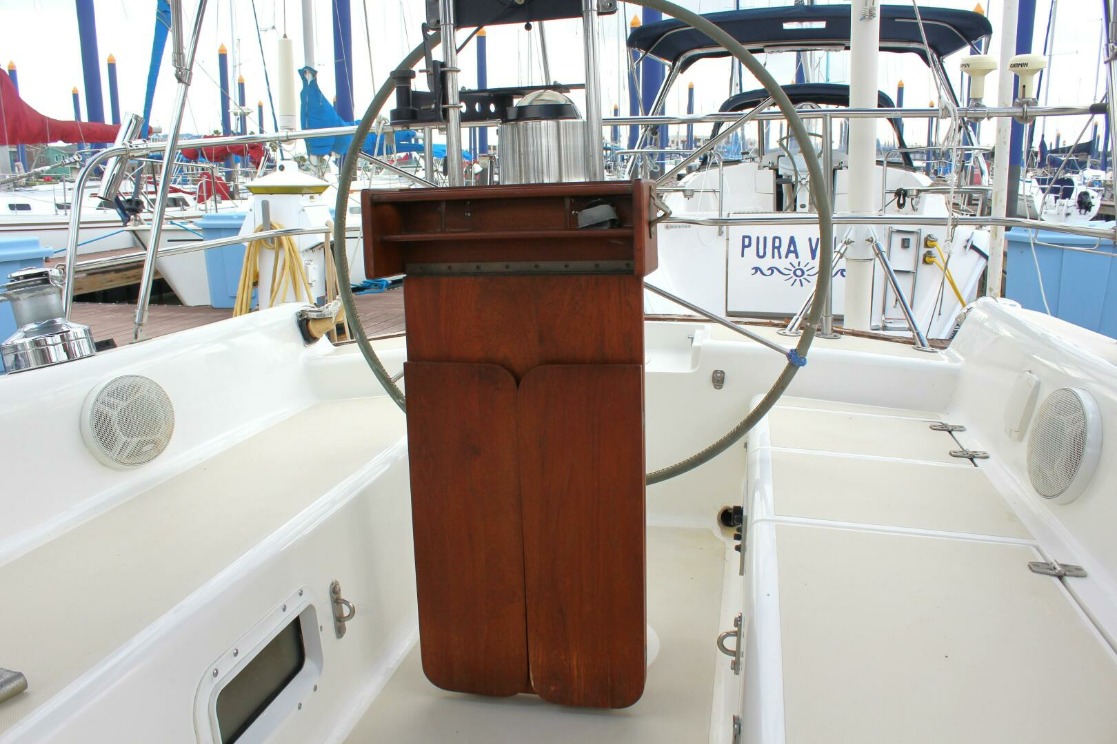 1986 Freedom Marine — - Image 11