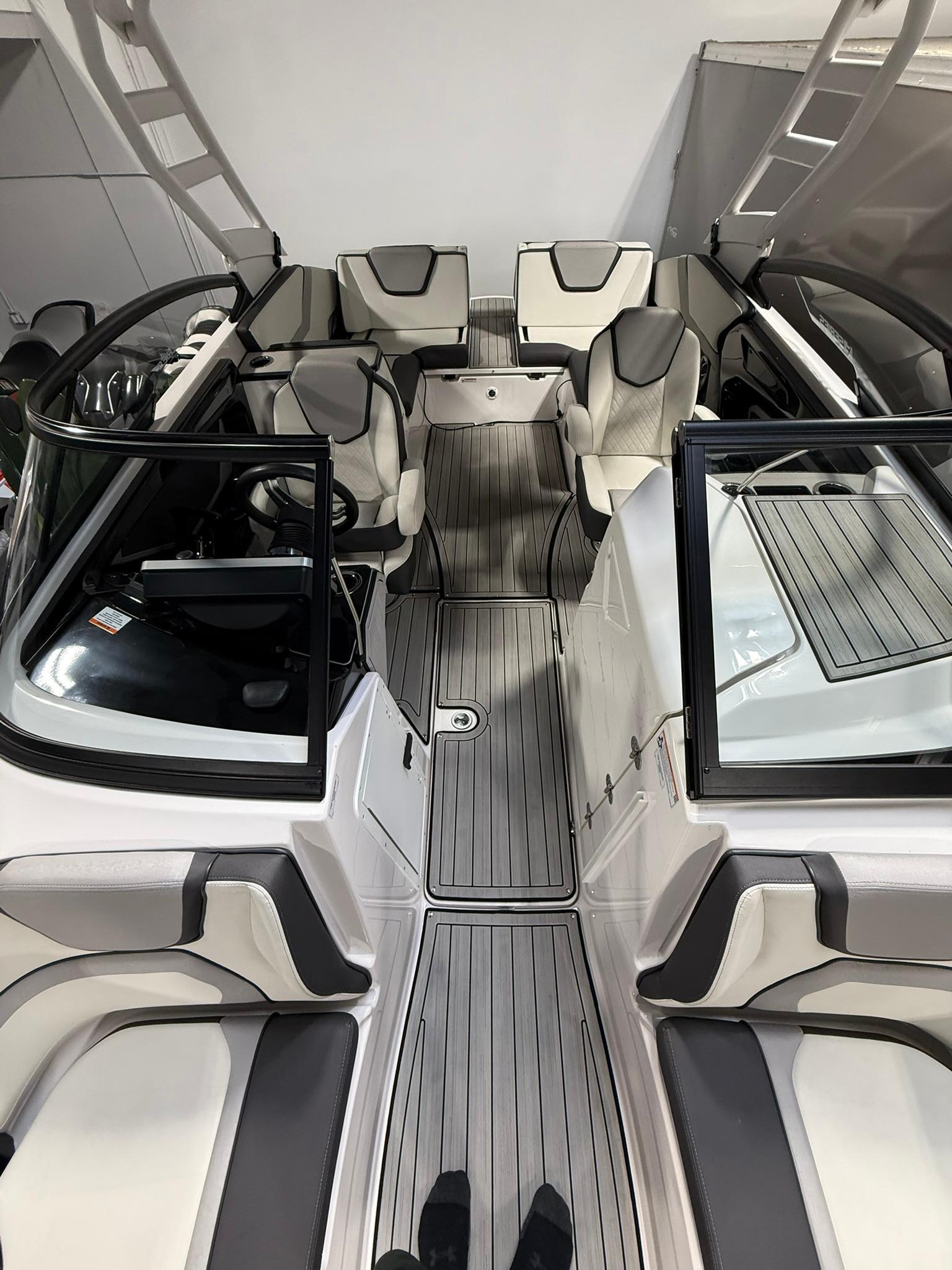 2023 Yamaha Boats 252SE - 6