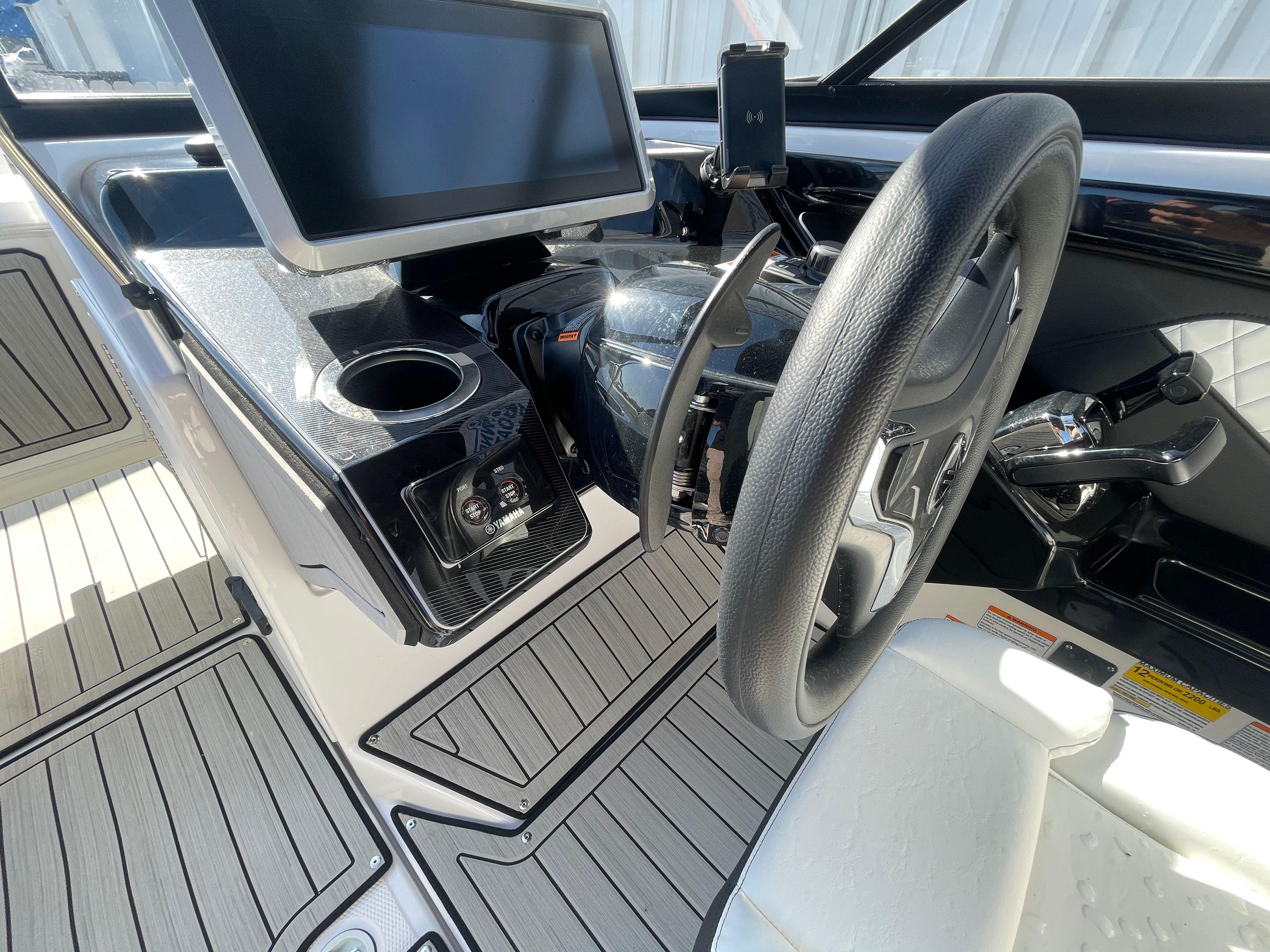 2025 YAMAHA 252 SD - Image 16
