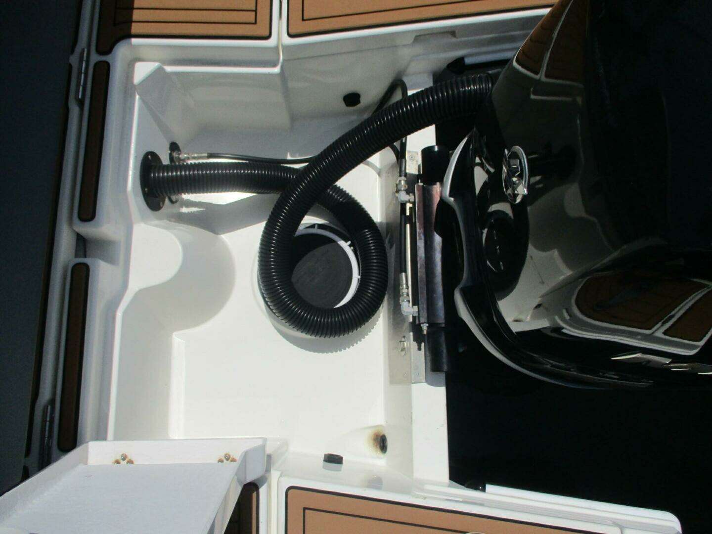 2023 Skamander 790 Explorer - Image 40