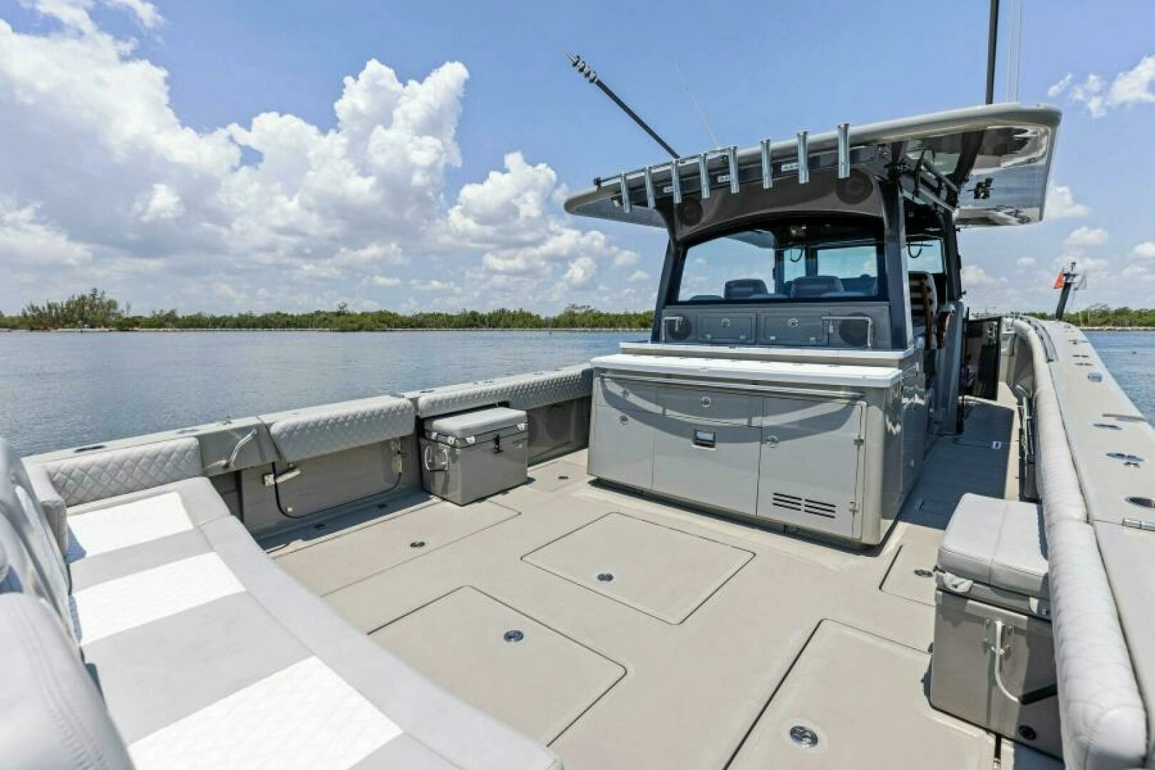 2023 HCB 53 Suenos - Image 5