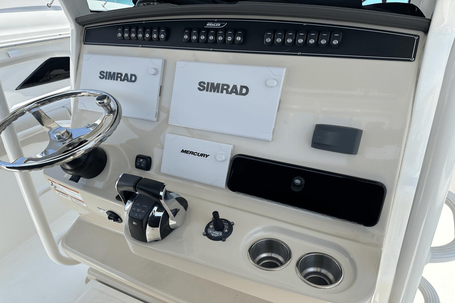 2018 Boston Whaler 330 Outrage - 13