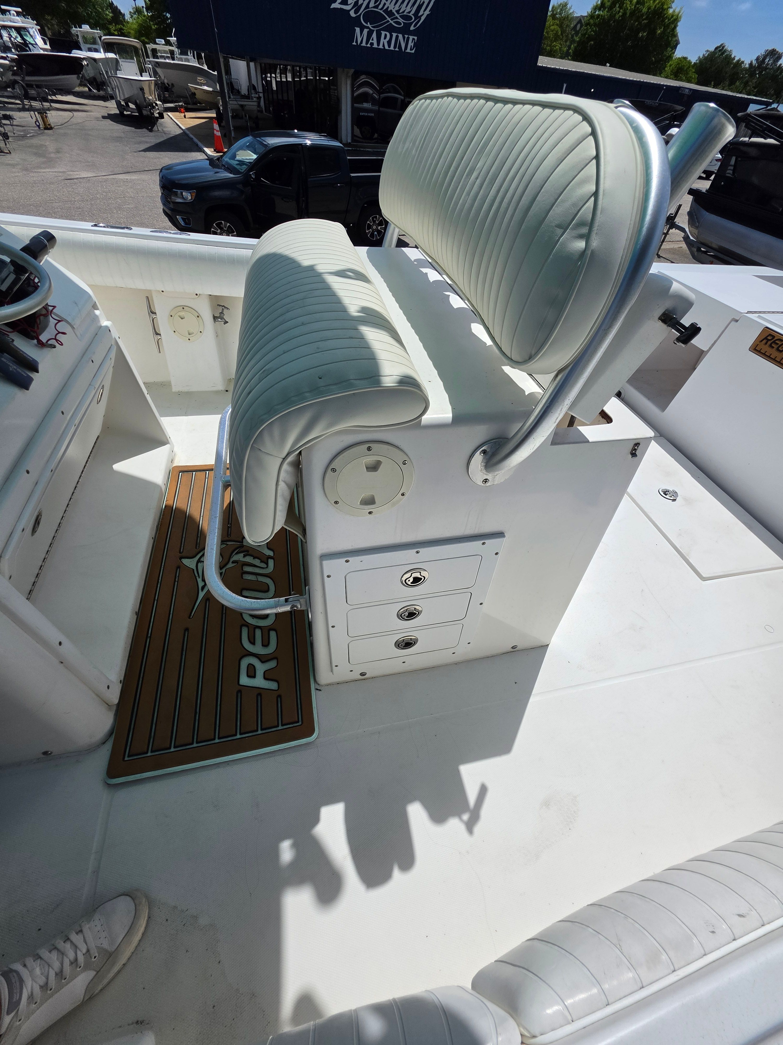2003 REGULATOR 32 CC - Image 8