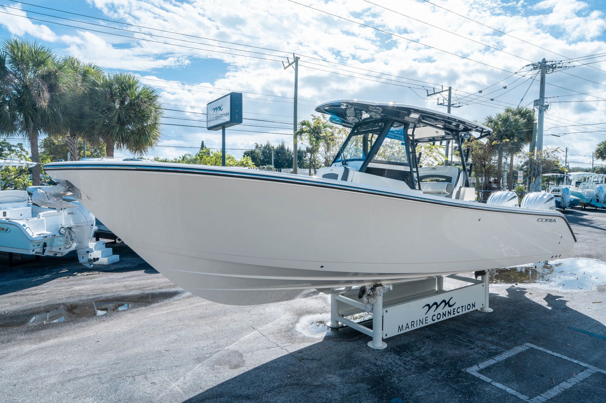 2026 Cobia 305 Center Console - 6