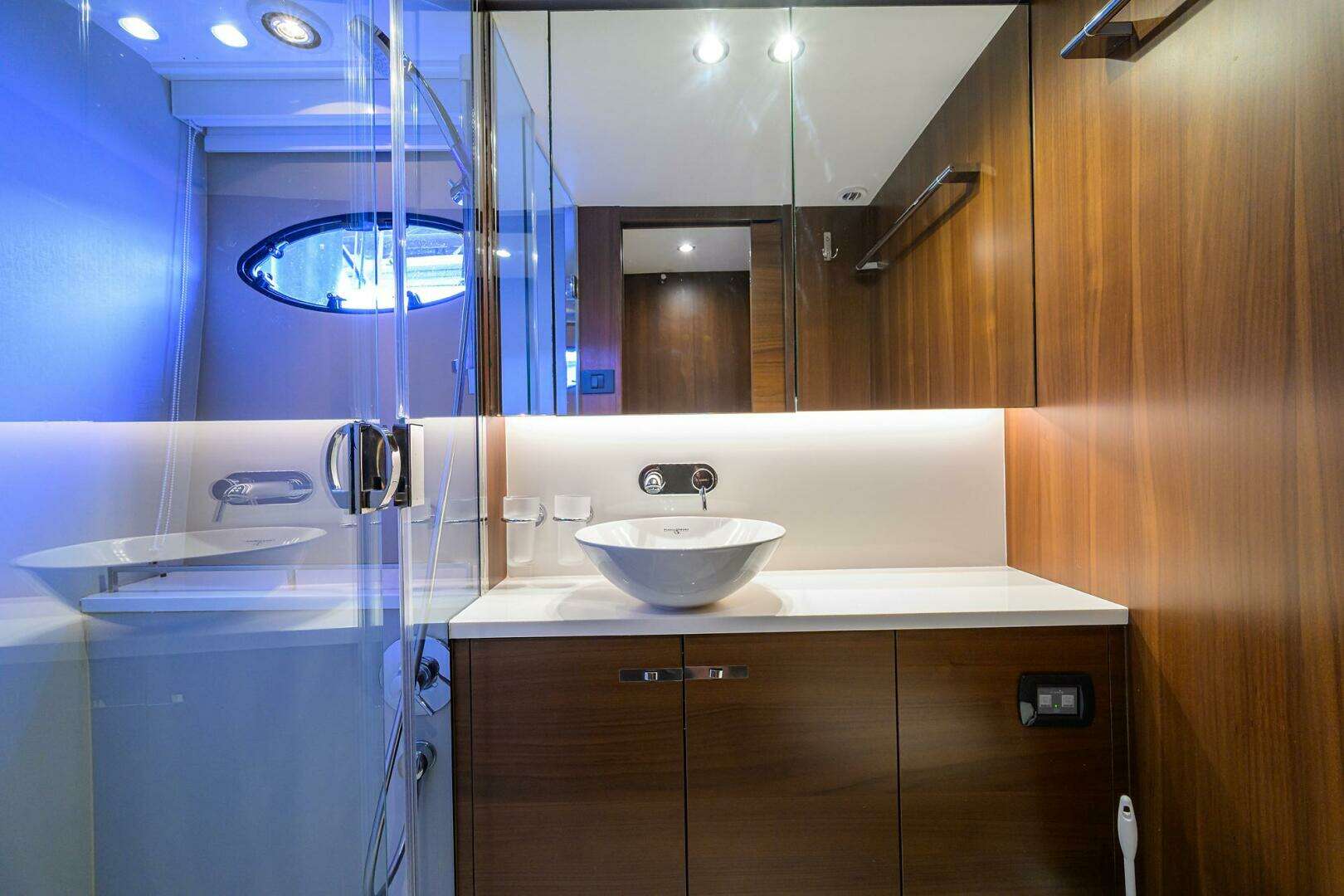 2018 Princess F49 - Image 63