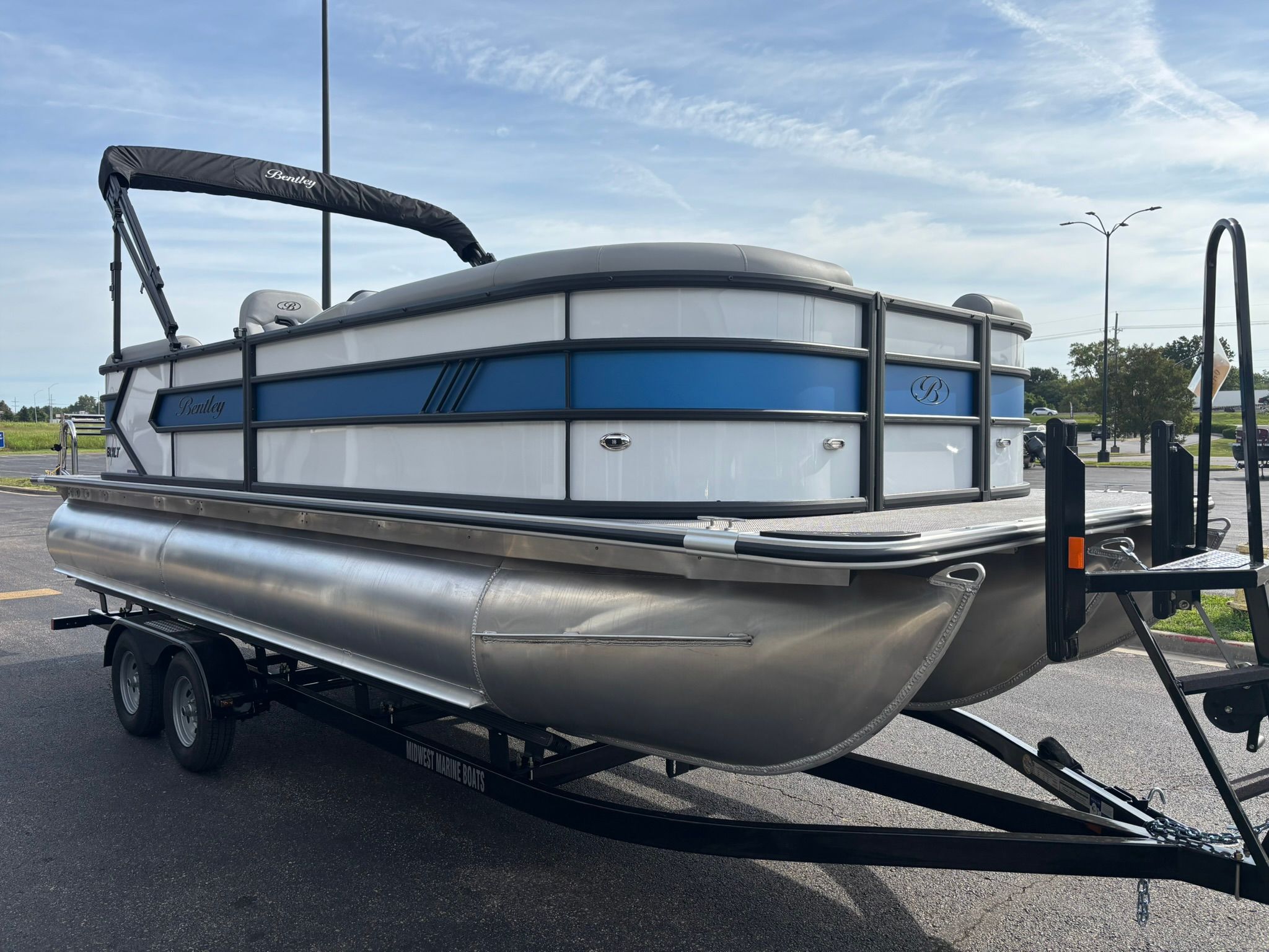 2027 Bentley Pontoons 223 Bolt - 2