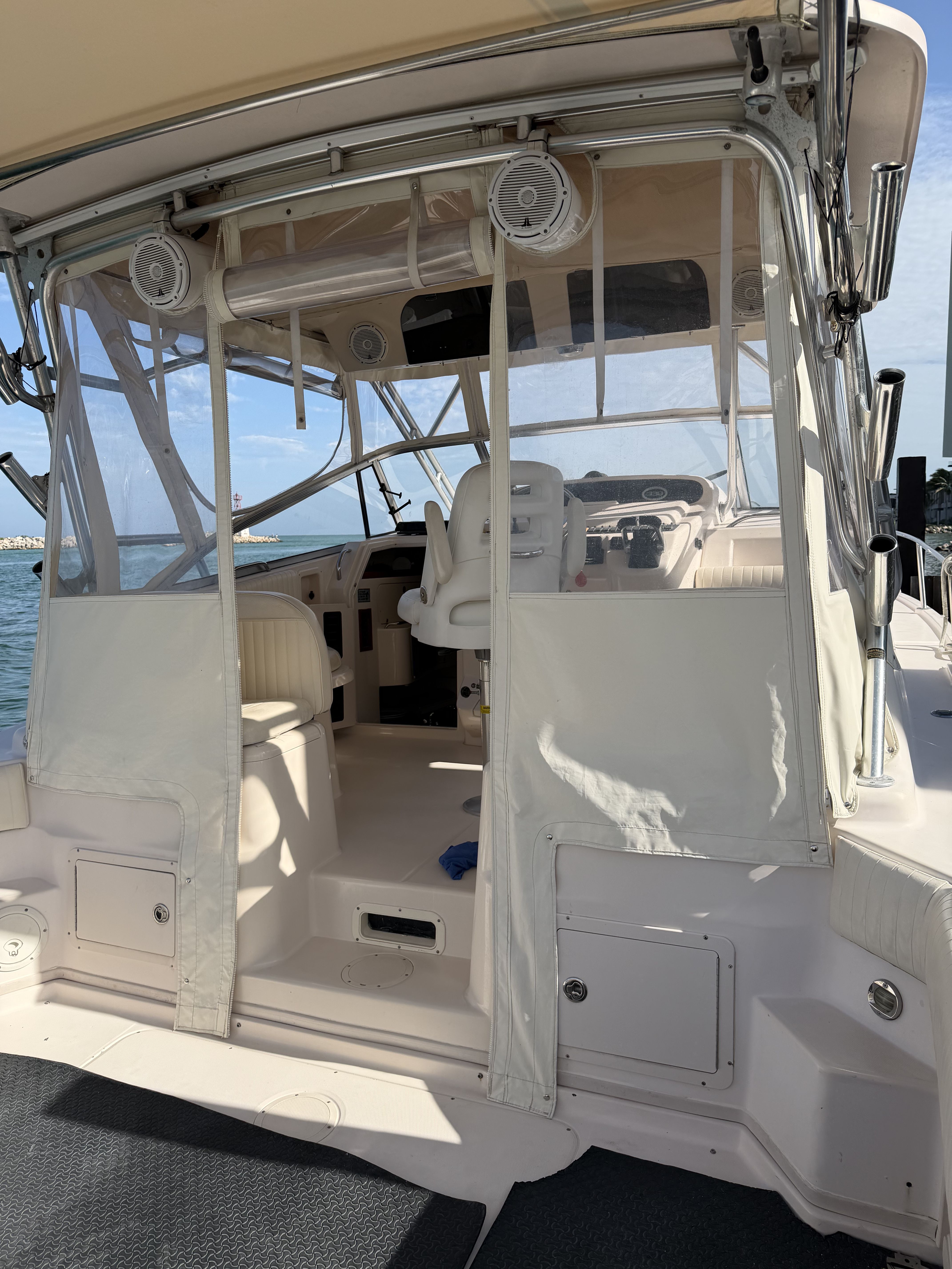 2006 Grady-White Express 330 - 5