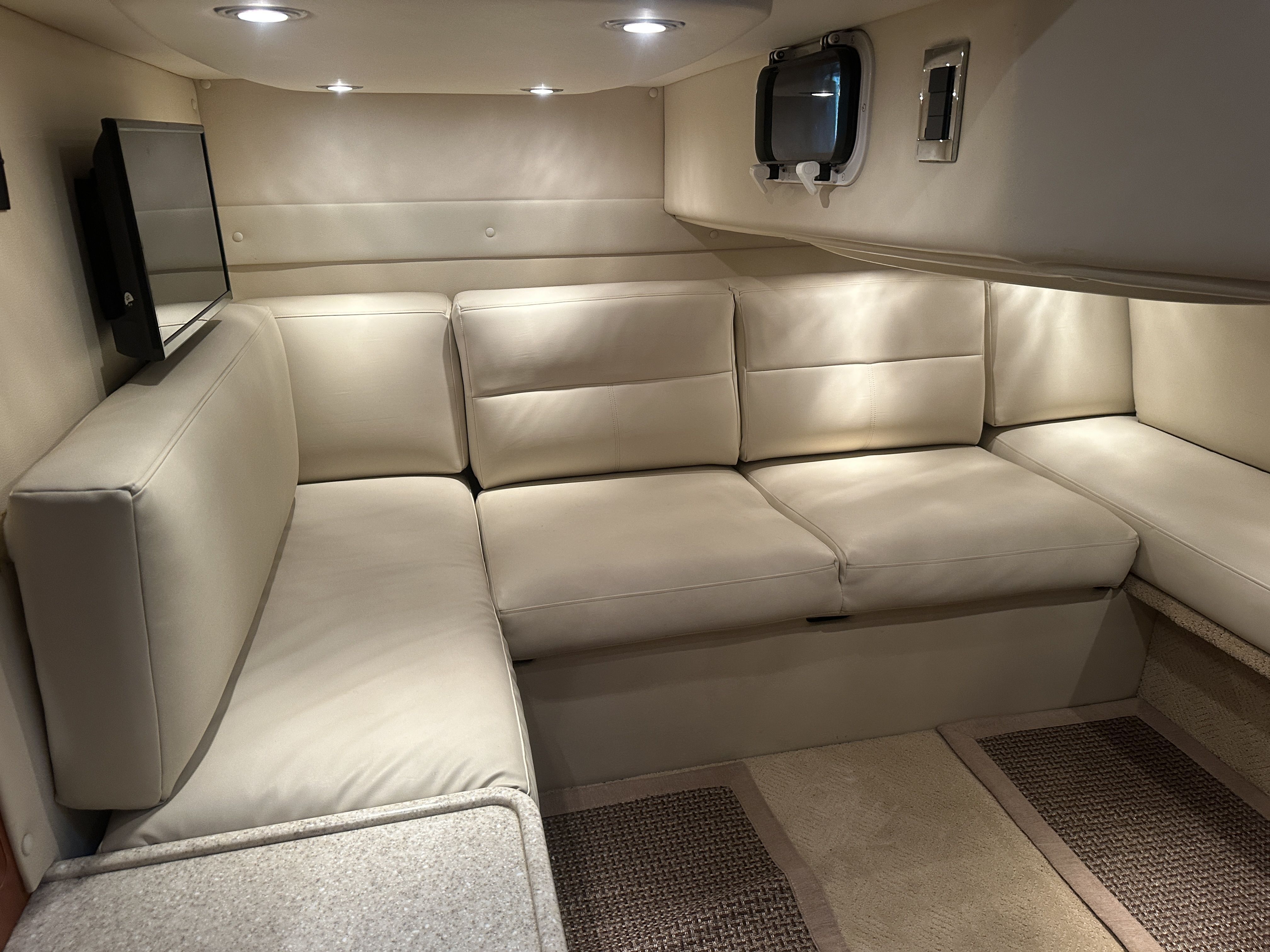 2008 Rinker 330 Express Cruiser - 4