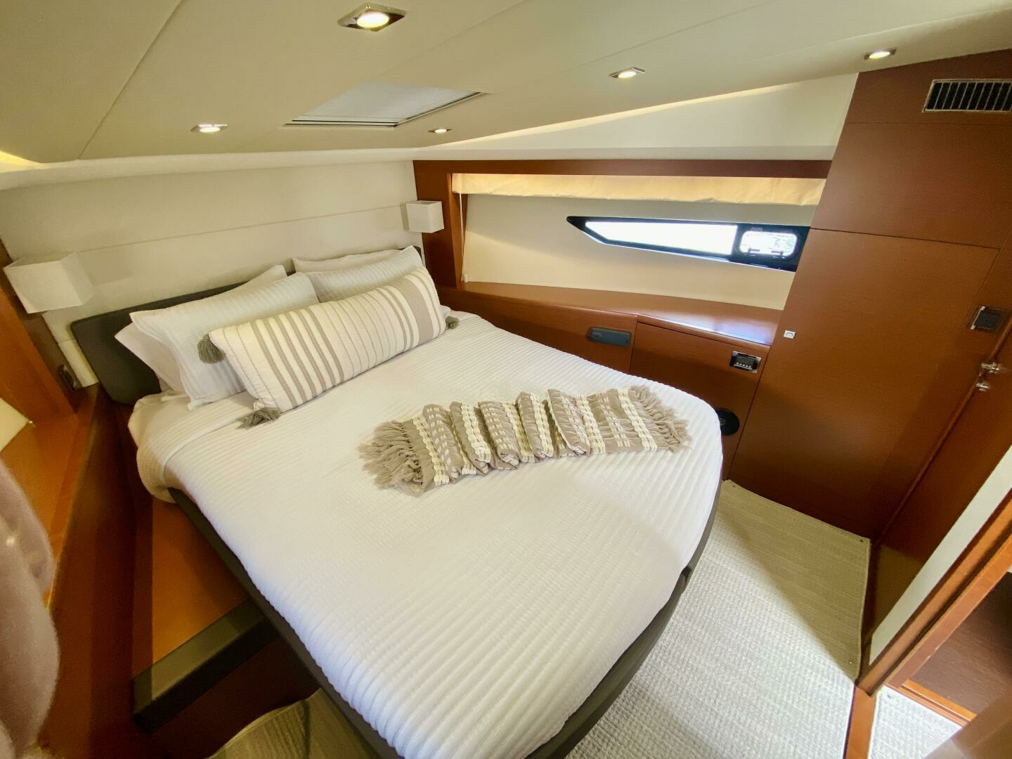 2015 Prestige 500 - Image 75