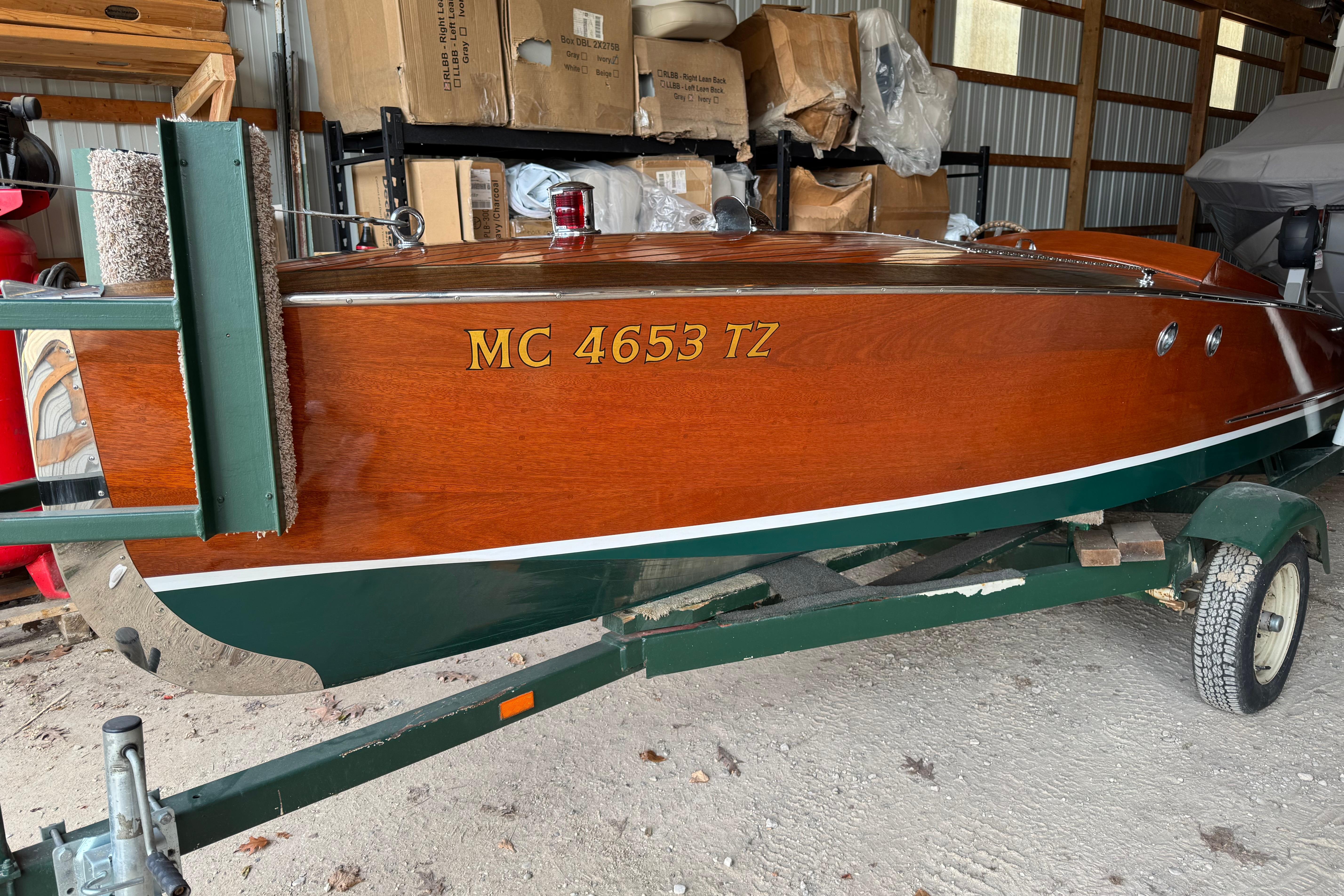 2010 Hacker-Craft Gentleman's Racer Replica