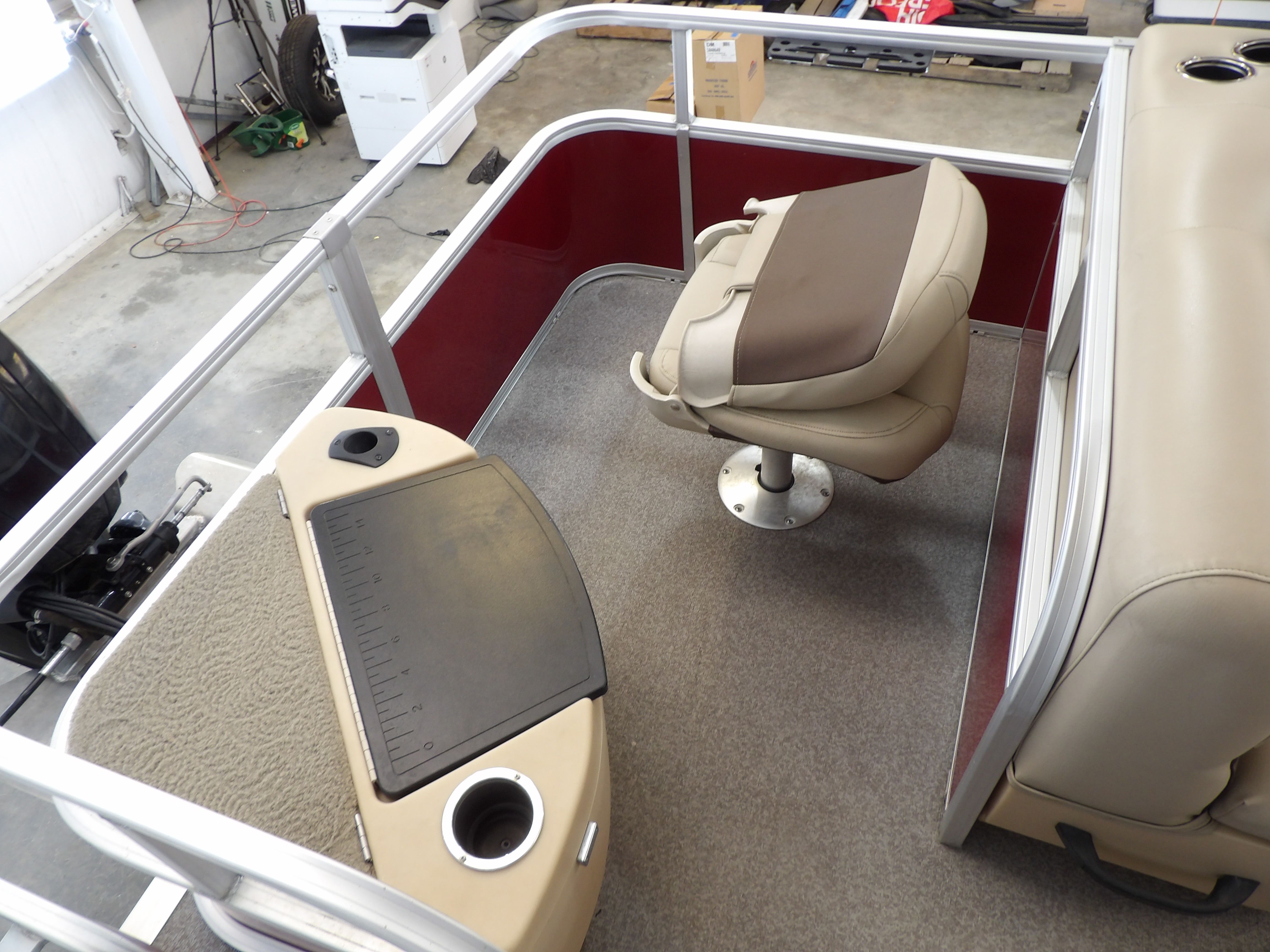 2019 Sun Tracker 18 Bass Buggy - 19