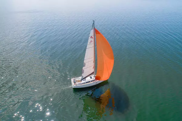 2025 Hanse 348