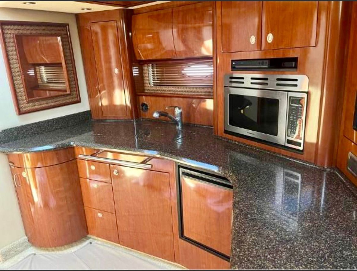 2005 Sea Ray 420 Sundancer - 10