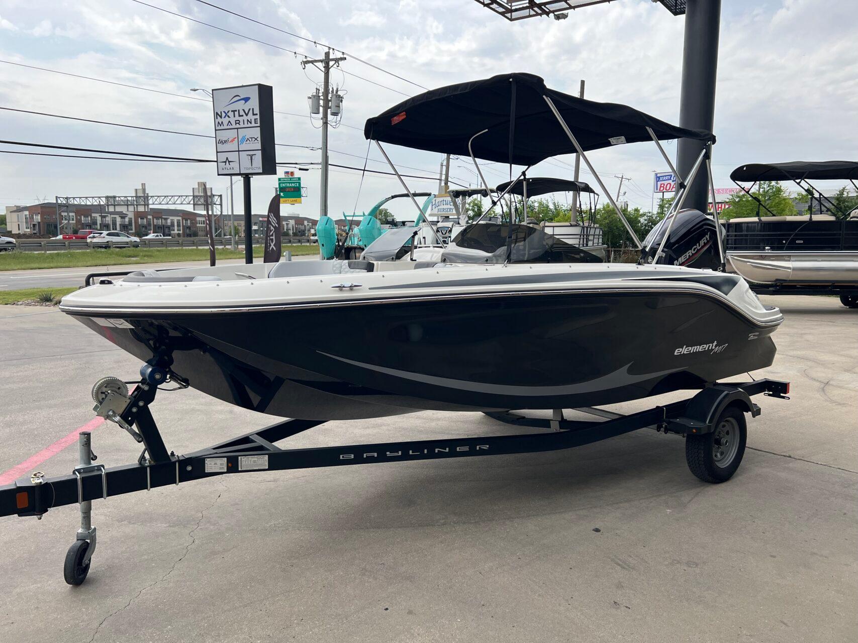 2023 Bayliner M17 - 7