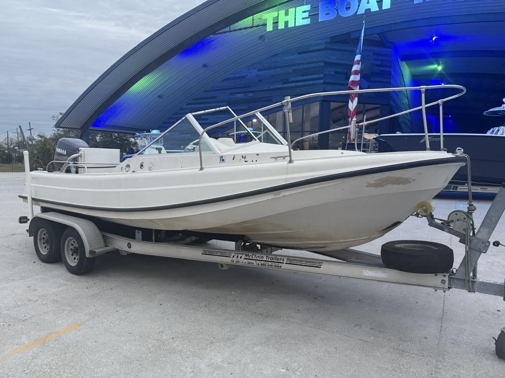 1977 Boston Whaler 21 REVENGE - 2