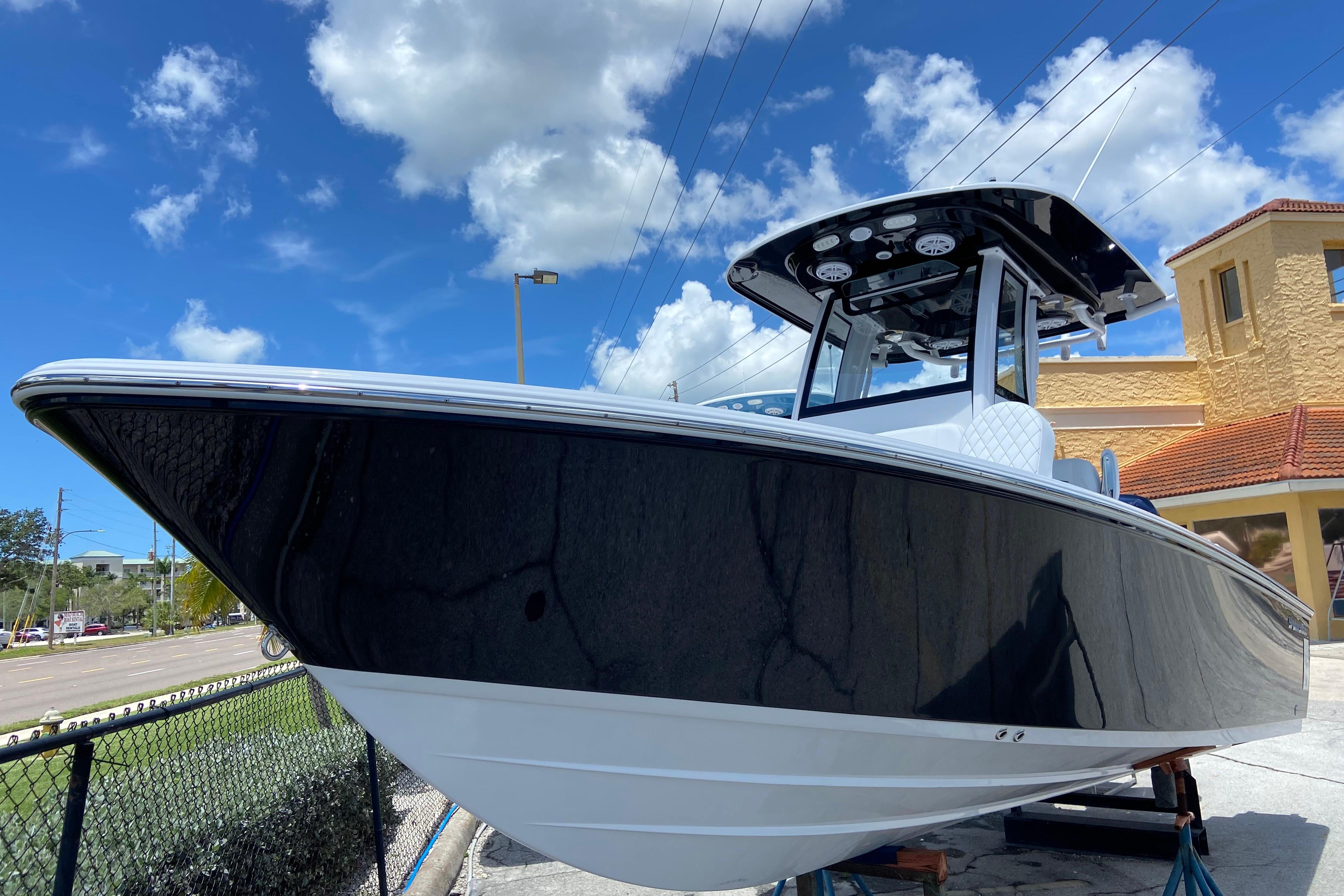 2026 Sportsman Masters 227 Bay Boat