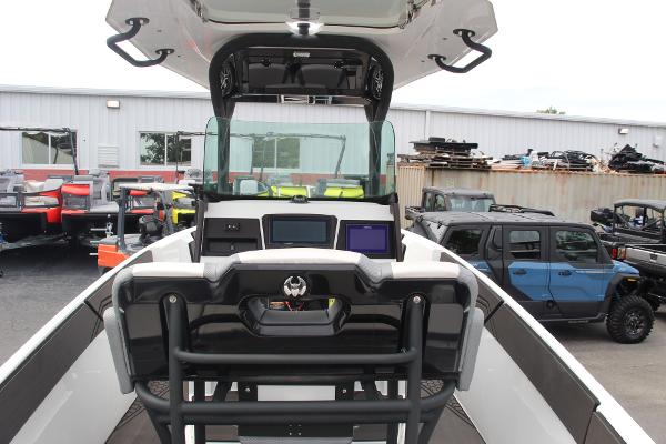 2023 Scarab 255 Open ID boat interior with modern dashboard and controls.