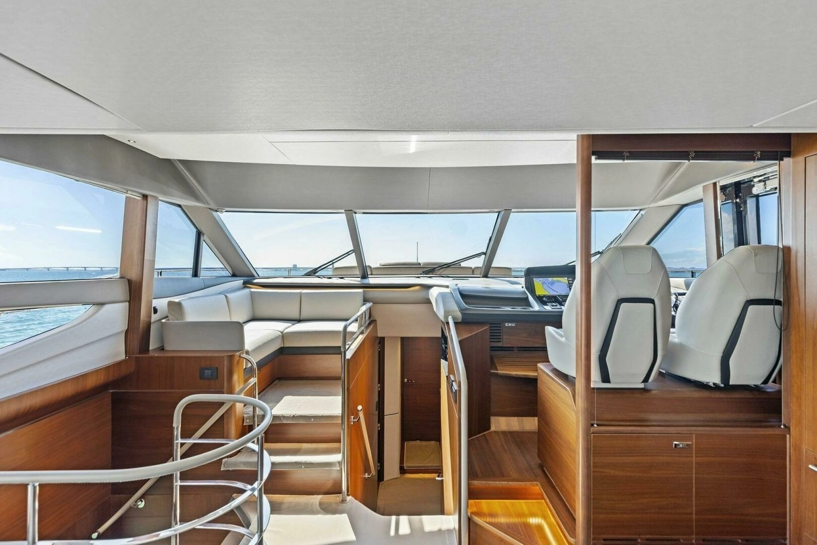 2018 Princess Y75 Motor Yacht - Image 20