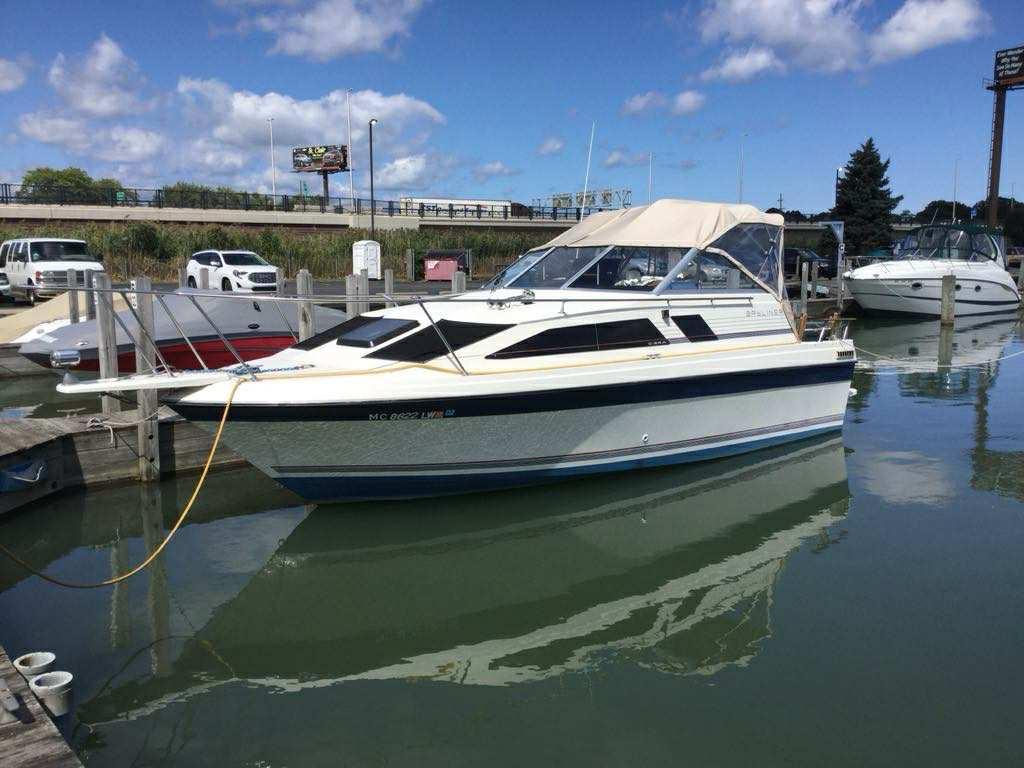1985 Bayliner 2550