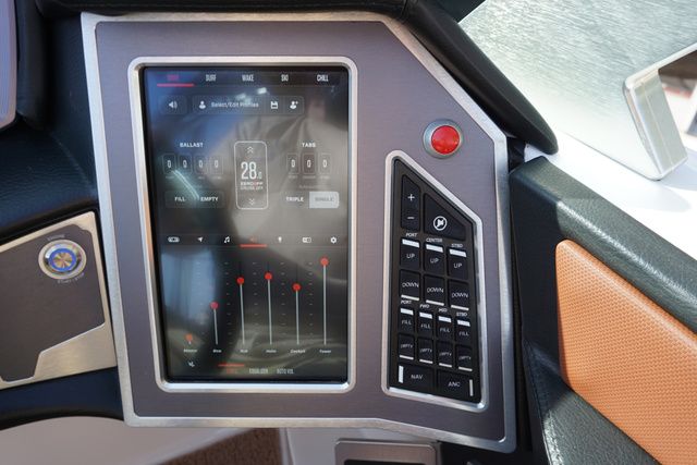 2023 MasterCraft X24 - 20