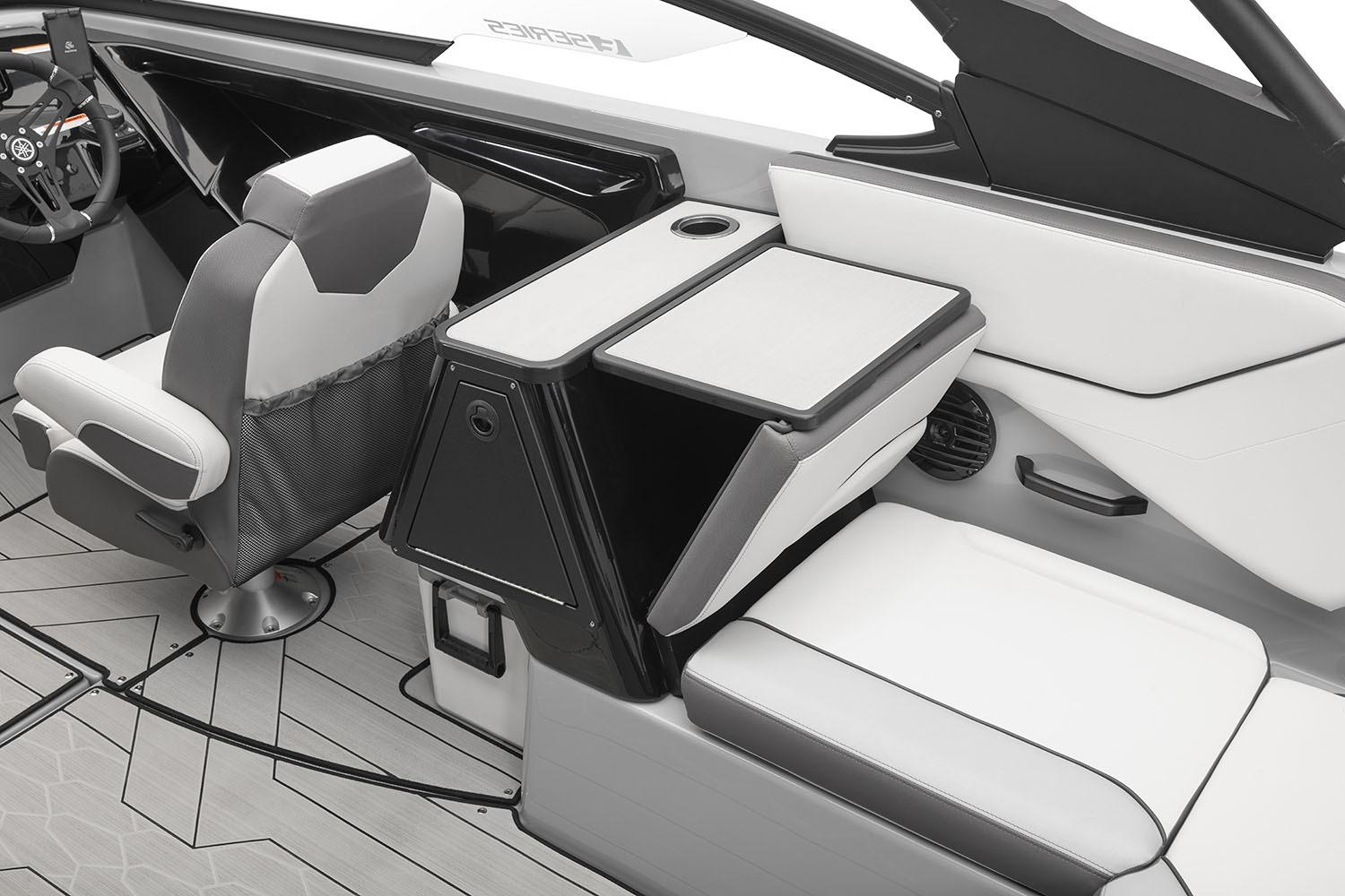 Manufacturer Provided Image: 2026 Yamaha Boats 252XE interior with sleek seating and modern dashboard design.