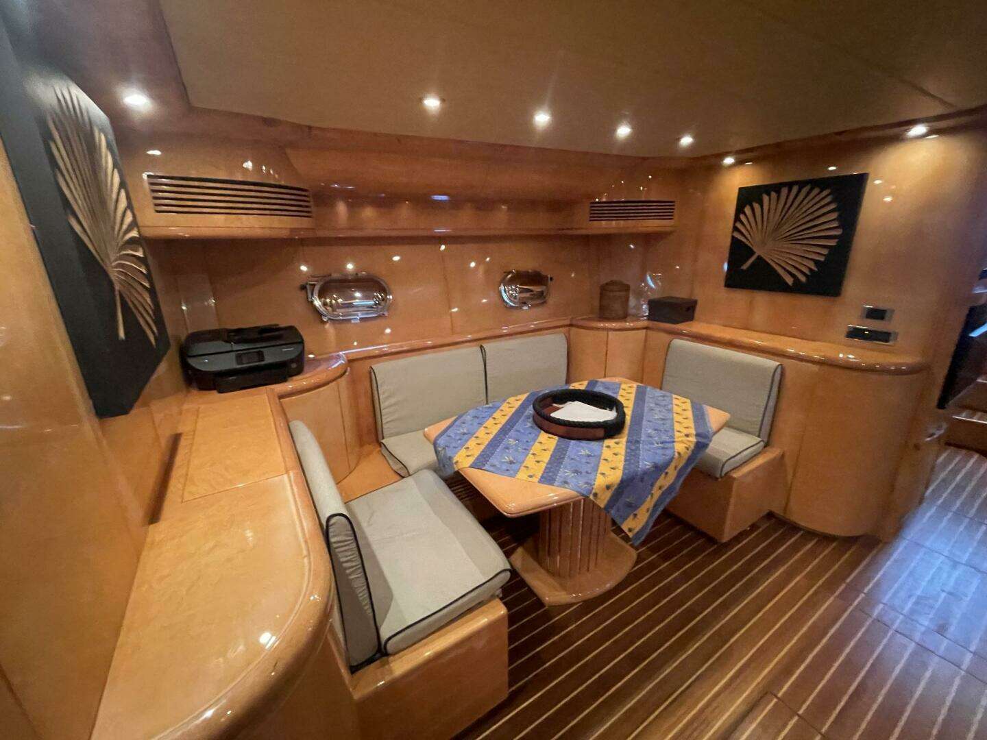 1996 Versilcraft 75 Motoryacht - Image 13