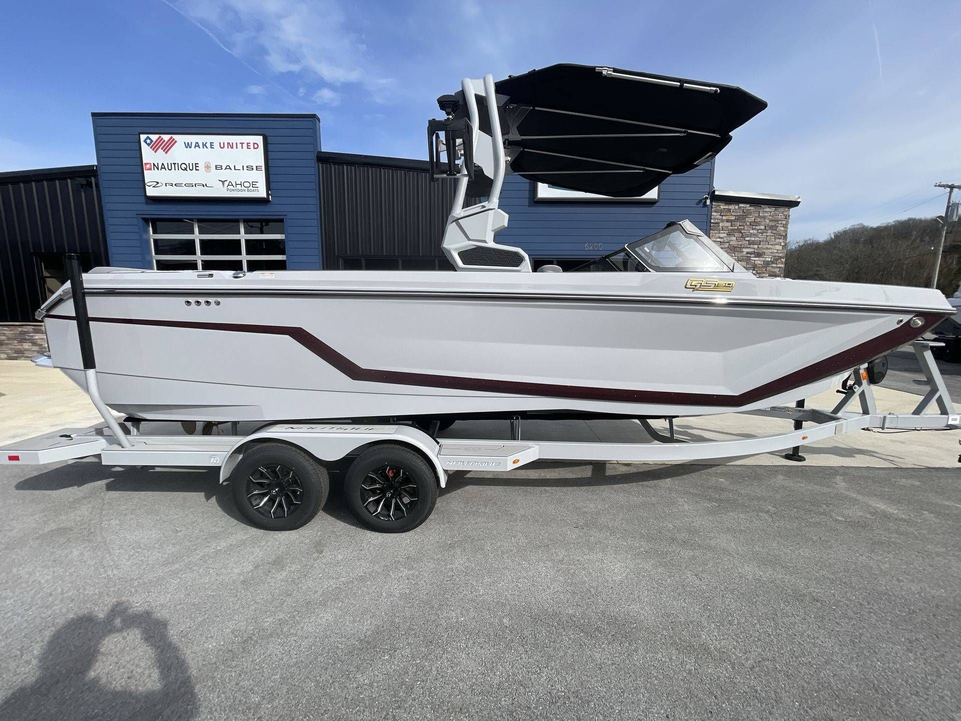 2025 Nautique GS24 - 16