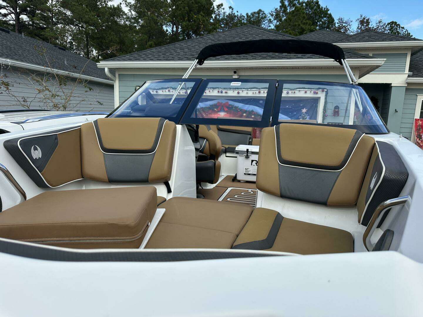 2021 Scarab 215 - Image 23