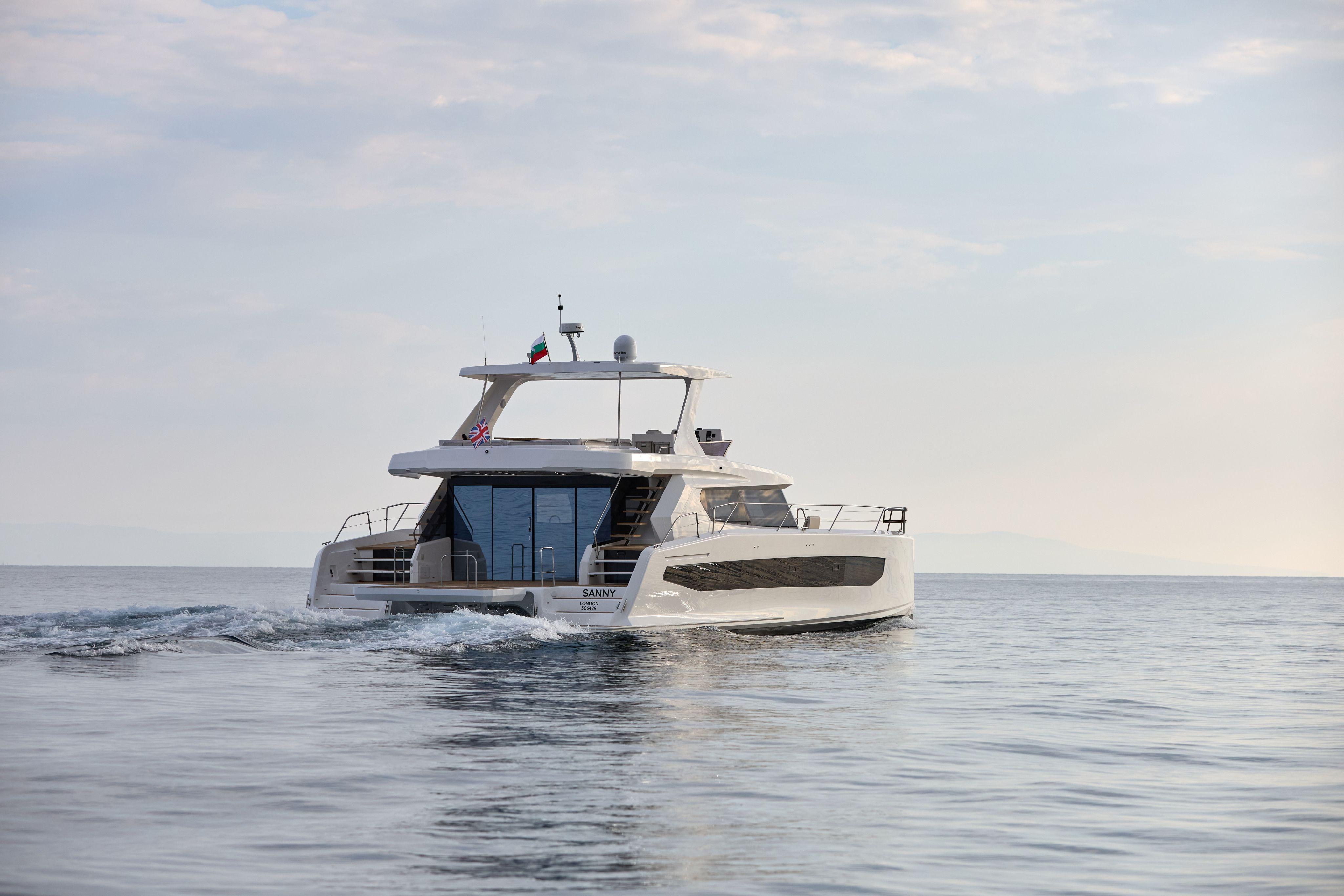OMAYA 50 POWER CATAMARAN