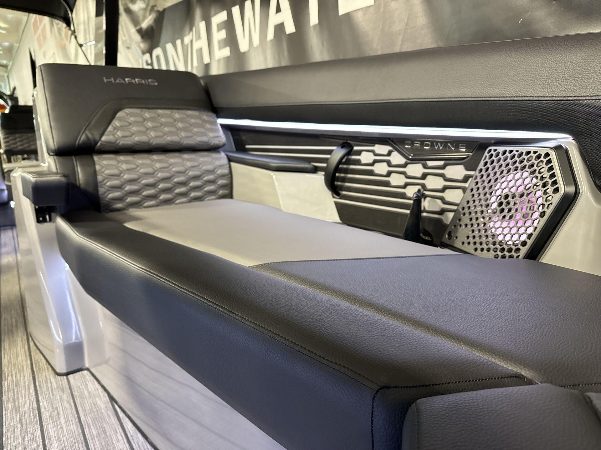 2025 Harris Crowne 250 SL - 15