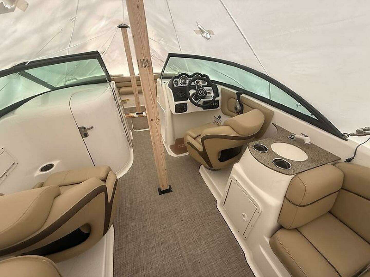 2019 NauticStar 243 DC - Image 18