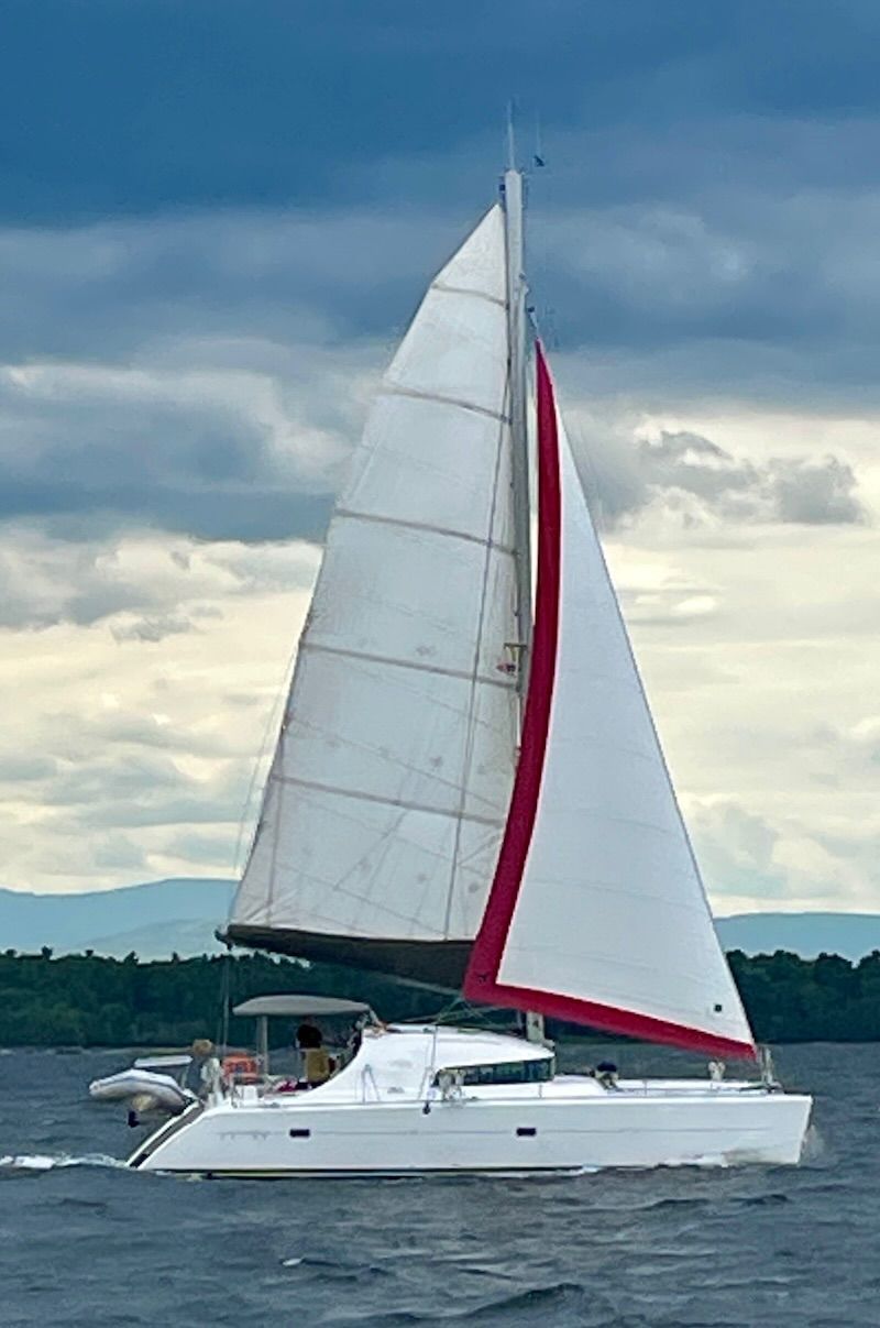 2004 Lagoon 410 S2