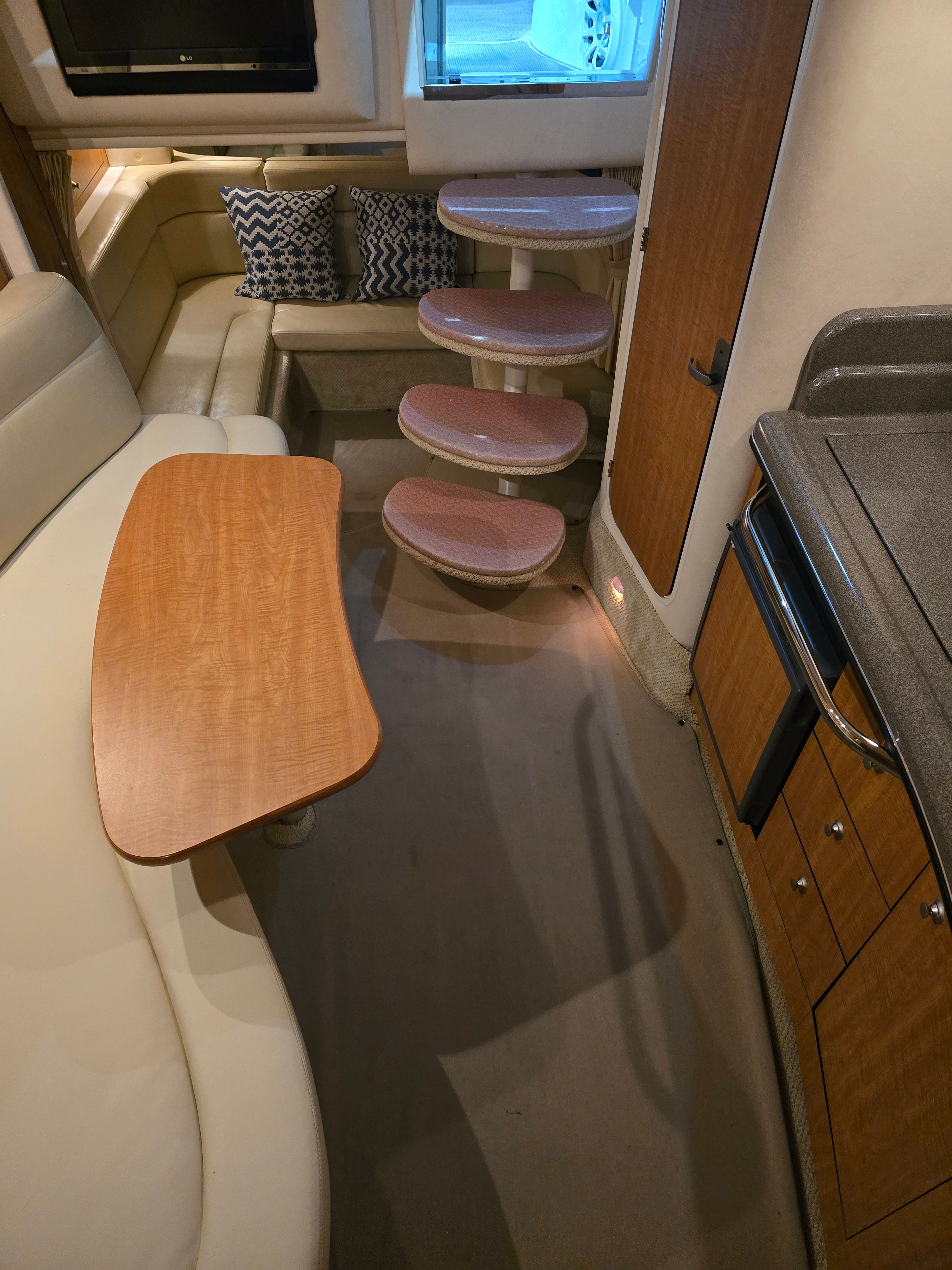 2006 Sea Ray Sundancer 320 - 19