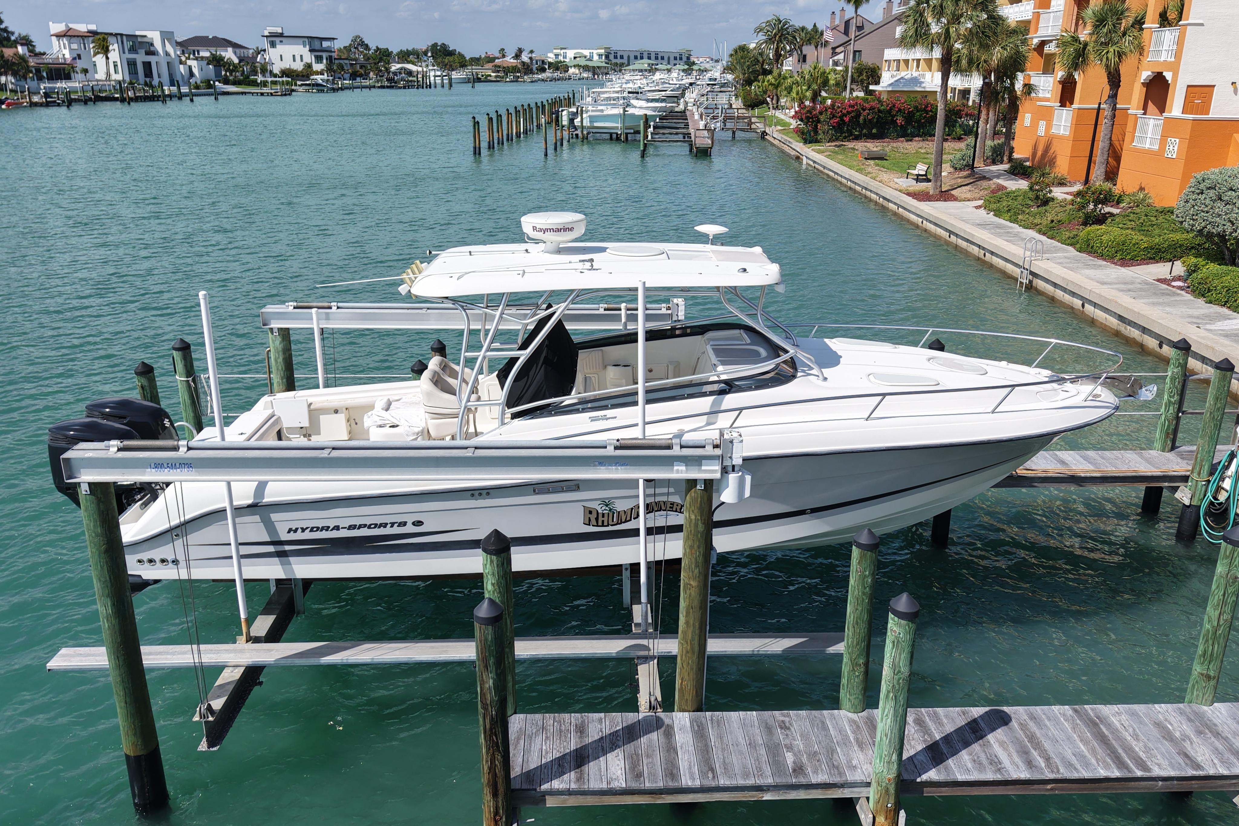 2005 Hydra-Sports Vector 3300 VX