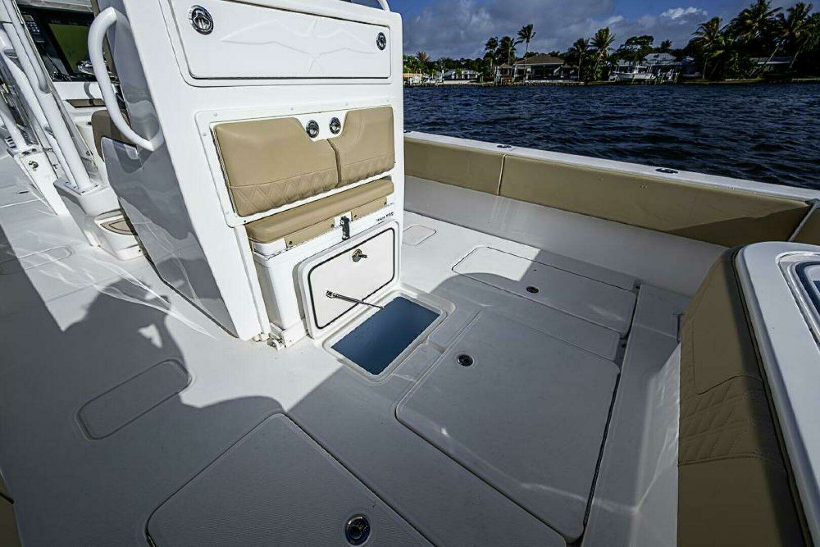 2023 Invincible 33 Open Fisherman - Image 18