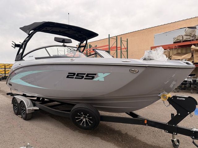 2026 Yamaha Boats 255XD - 3