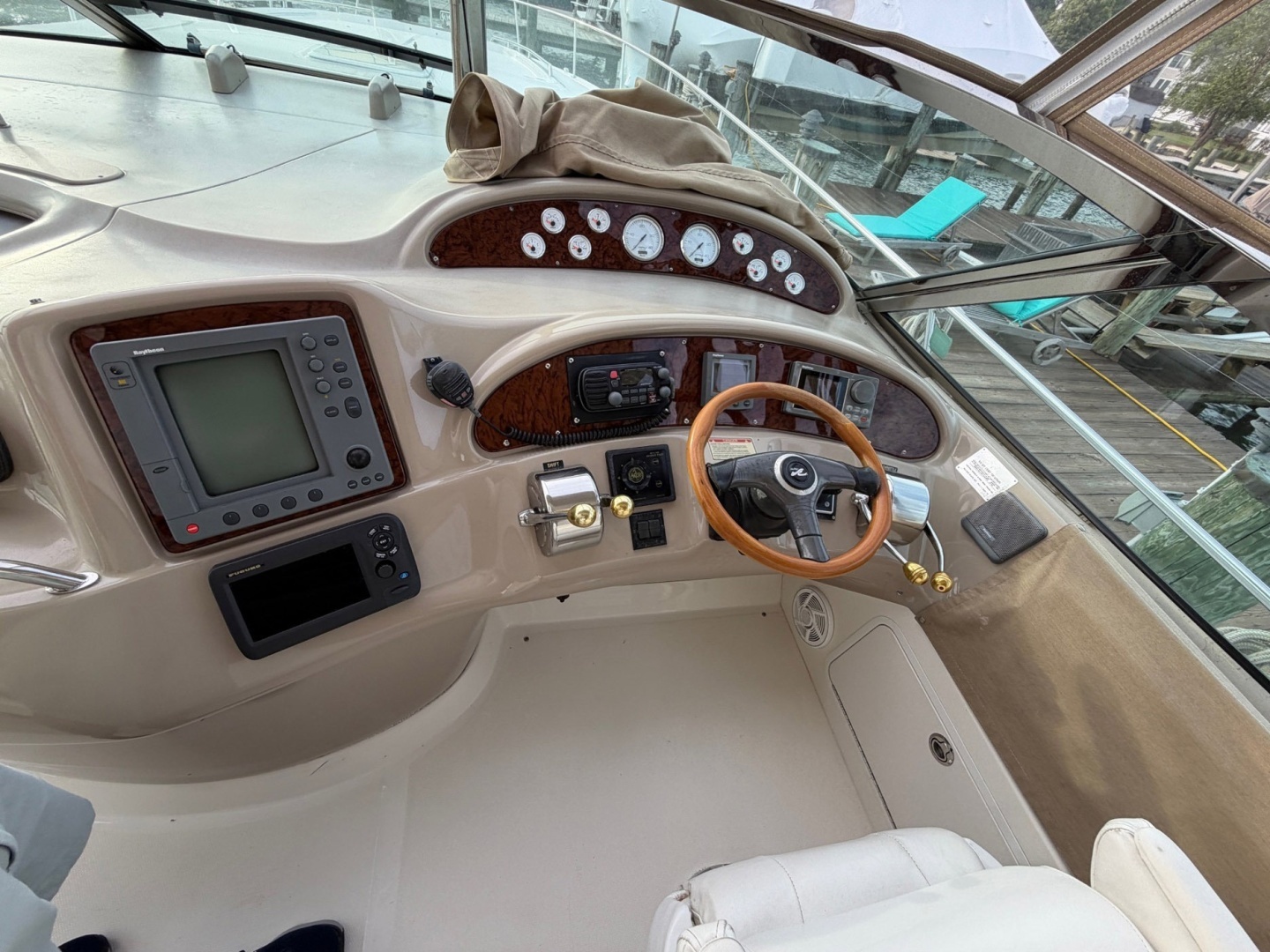 2000 Sea Ray Sundancer 460 - Image 15