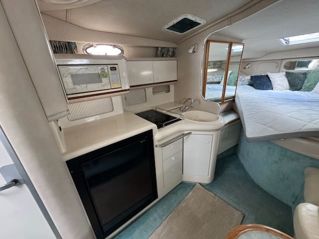 1996 Sea Ray Sundancer 330 - 14