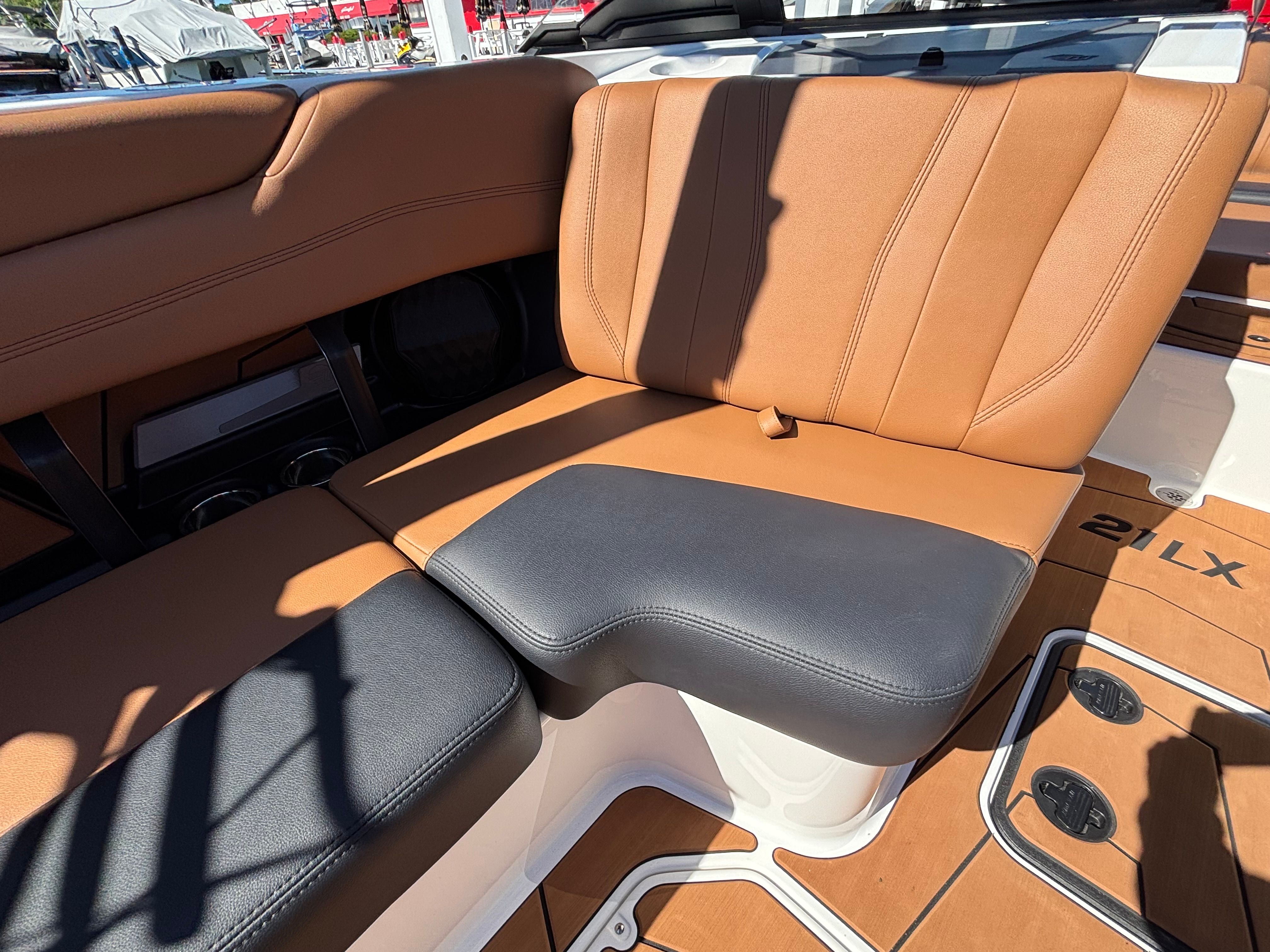 2026 Malibu Wakesetter 21 LX - 8