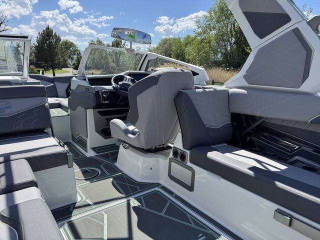 2026 Tigé Ultré 25ZX - 13