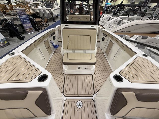 2025 Yamaha Boats 222 FSH Sport E - 12