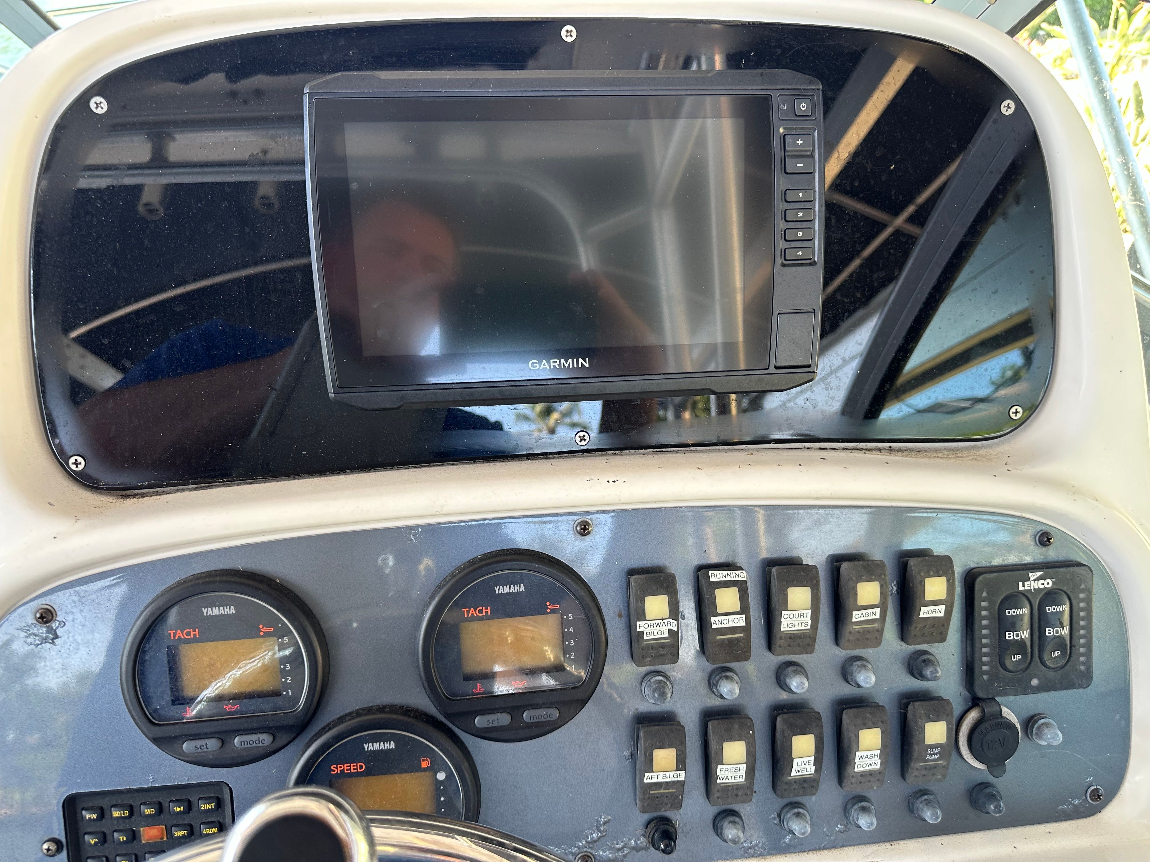 2005 Robalo R265 Walkaround - 9