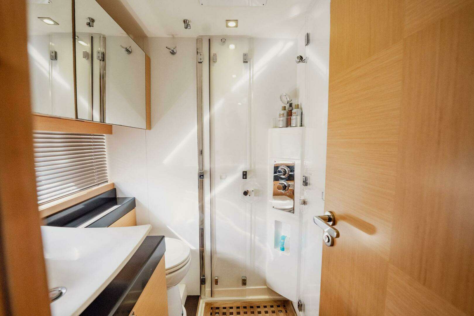 2013 Prestige 500 S - Image 58