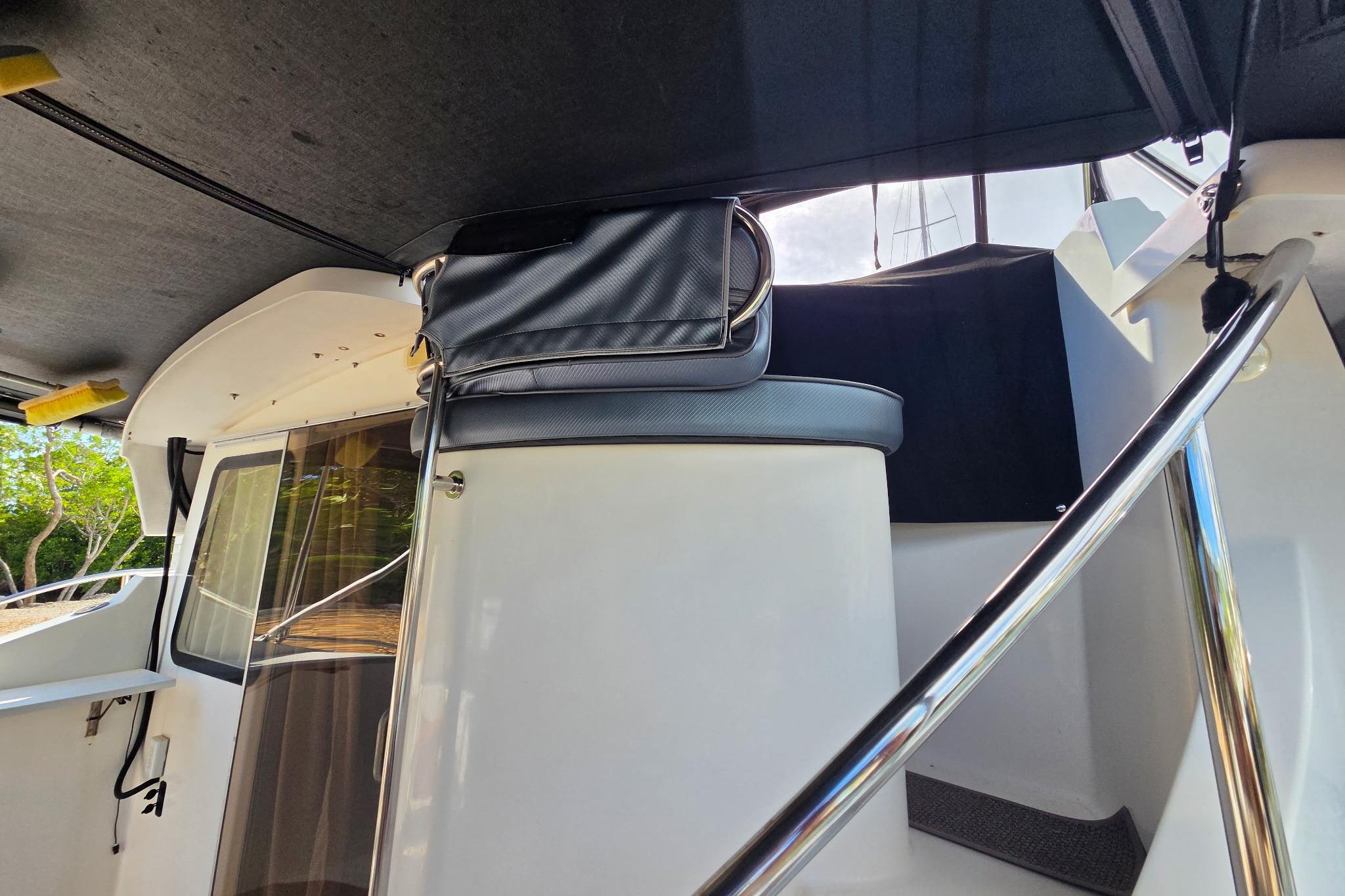 Interior view of a 2000 Fountaine Pajot Maryland 37 yacht, featuring sleek design elements.