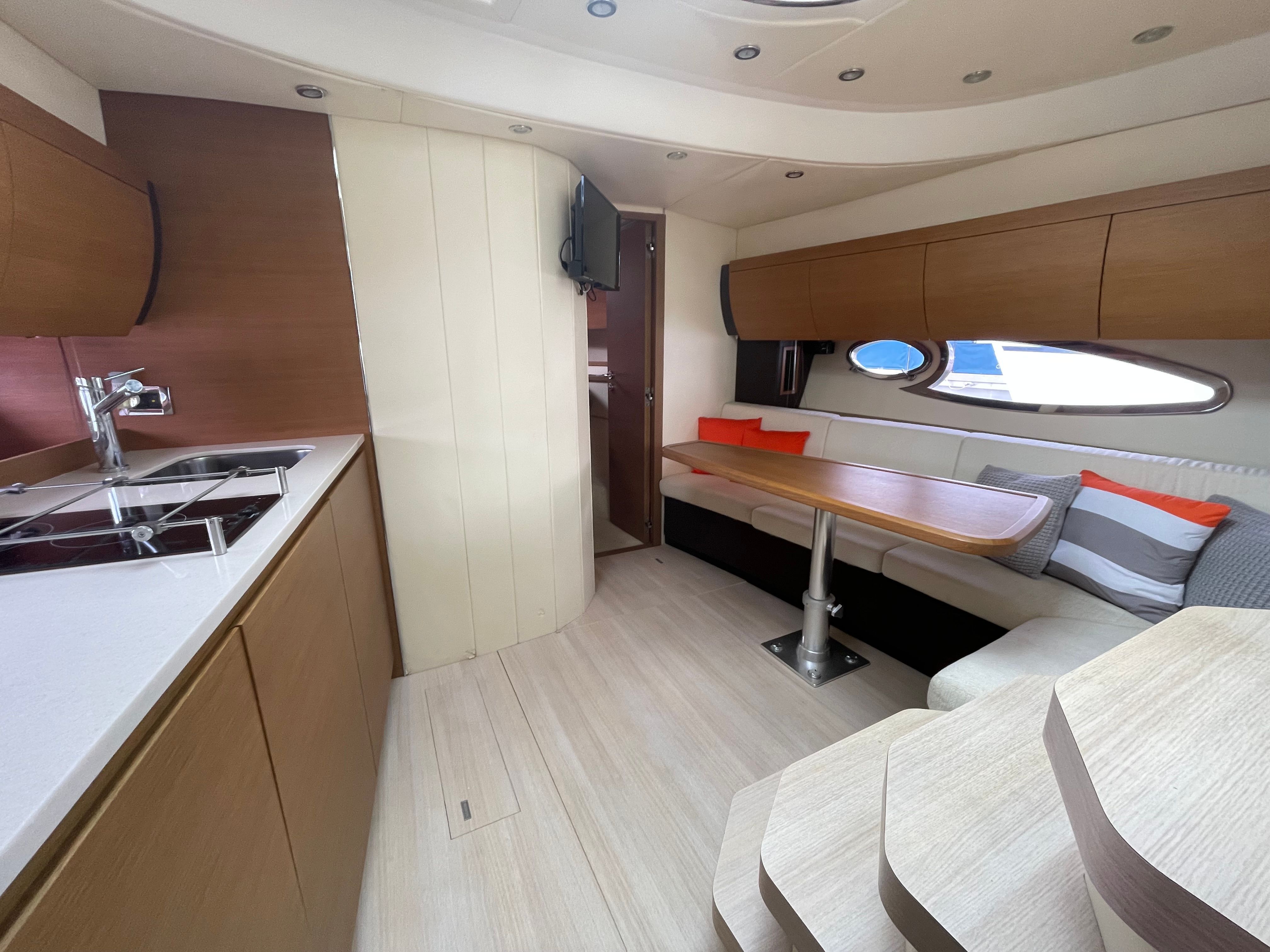 2011 Azimut Atlantis 40 - 19