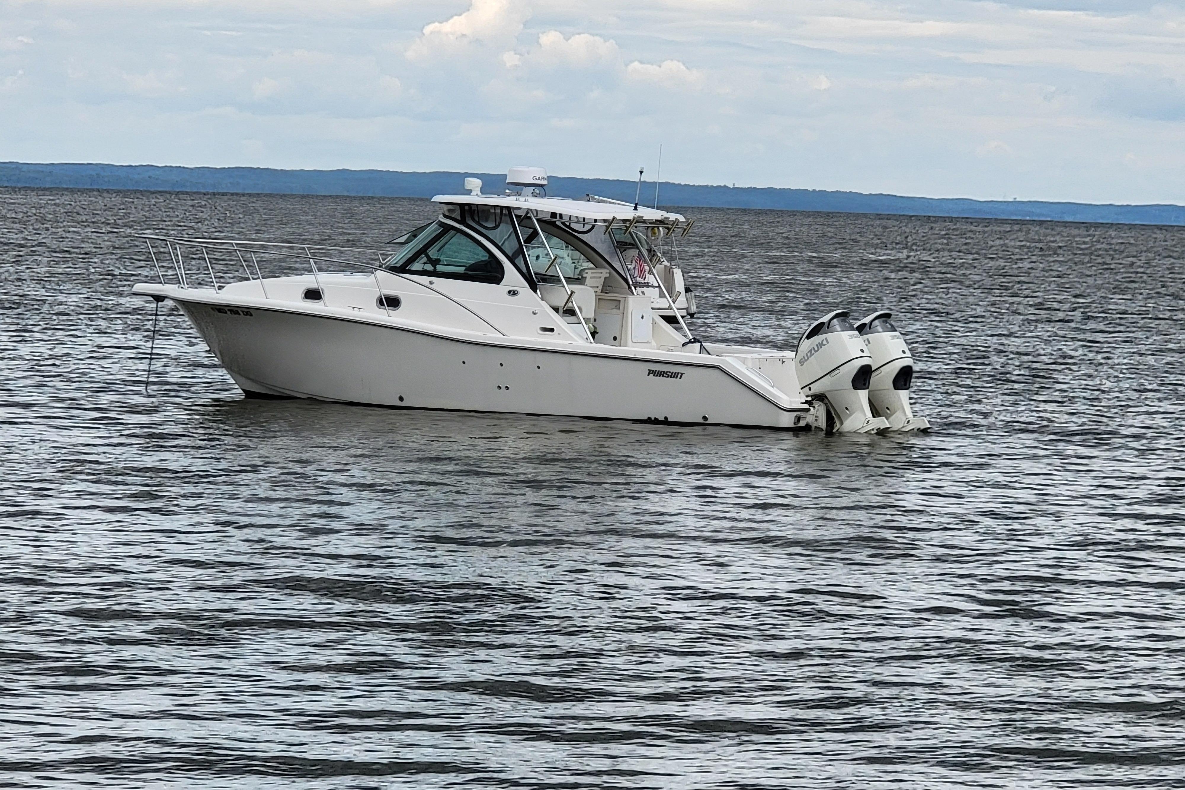 2007 Pursuit OS 335 Offshore